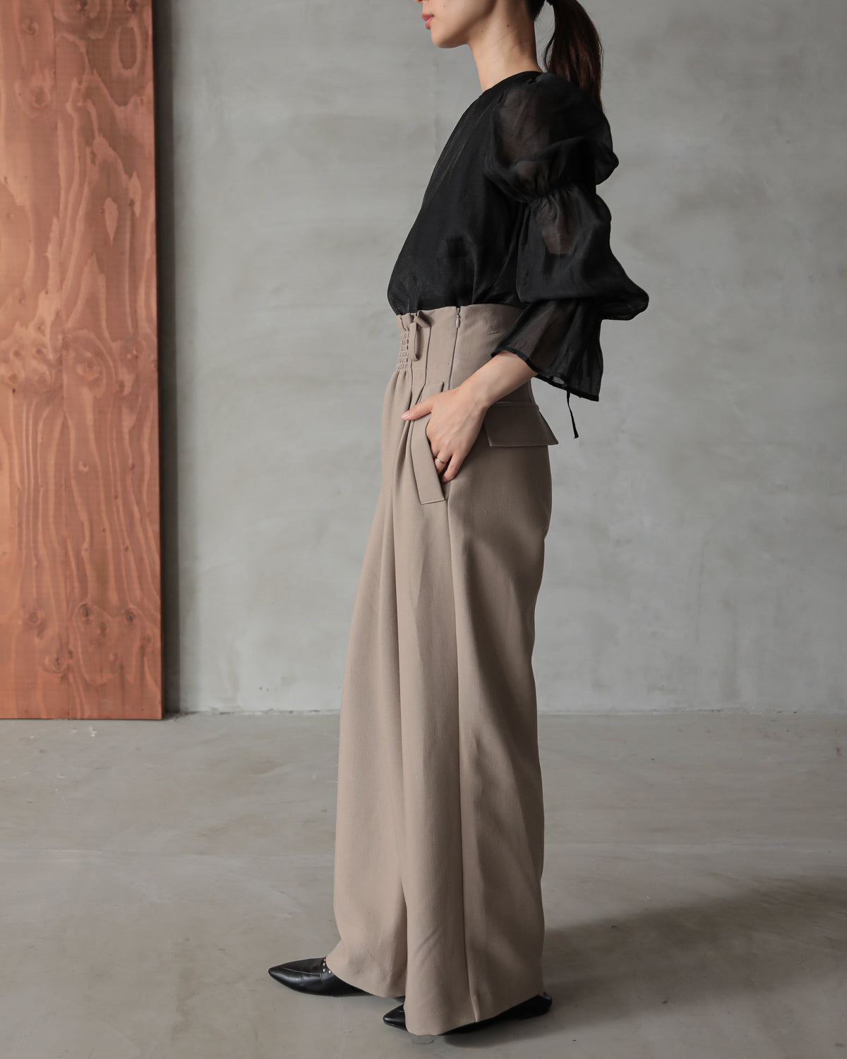 front waist ruched pants