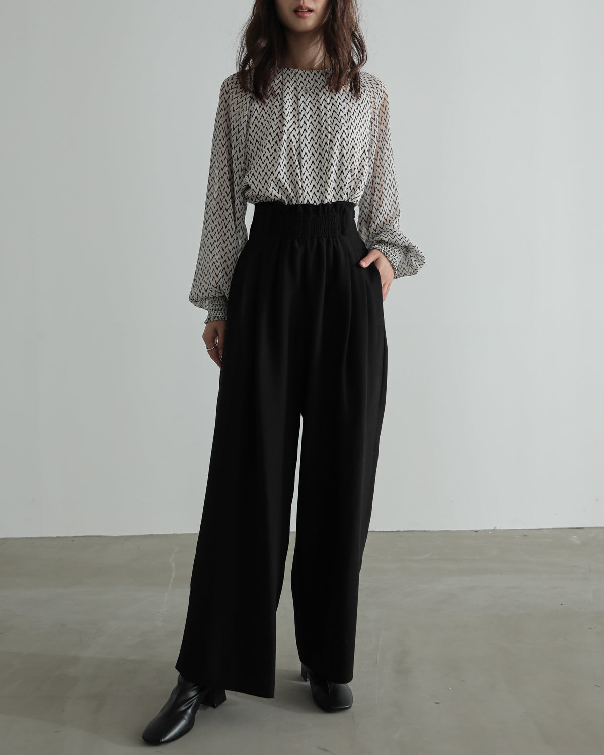 front waist ruched pants