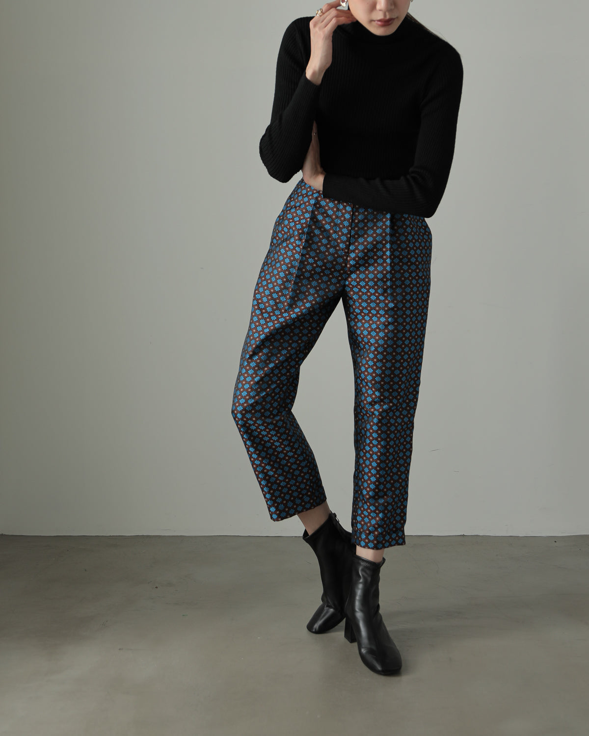 jacquard tapered pants