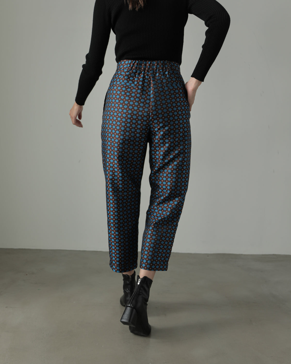 jacquard tapered pants