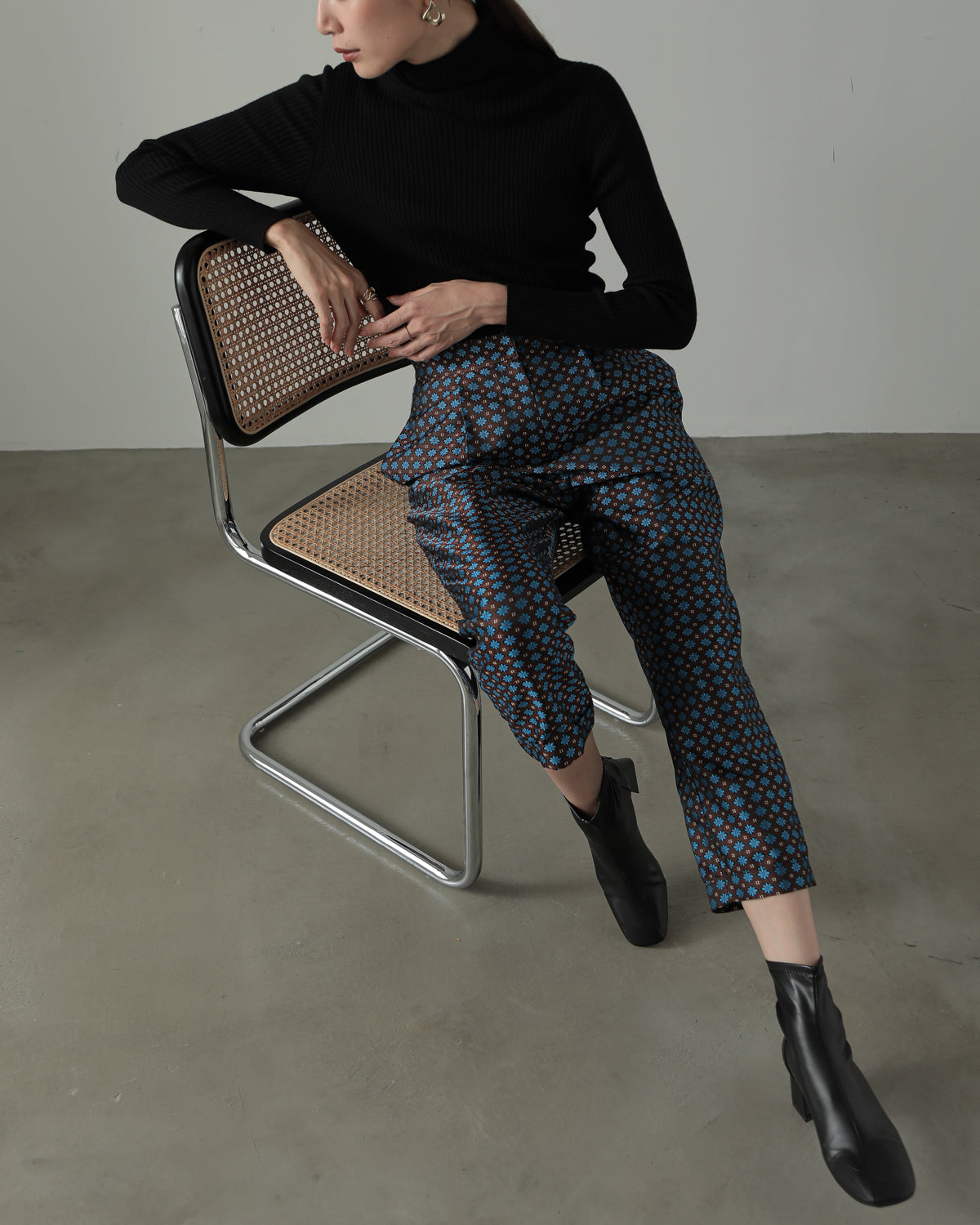 jacquard tapered pants