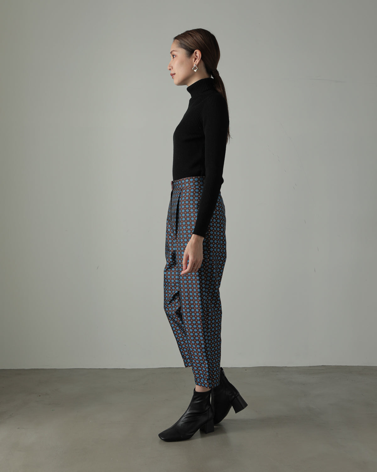 jacquard tapered pants