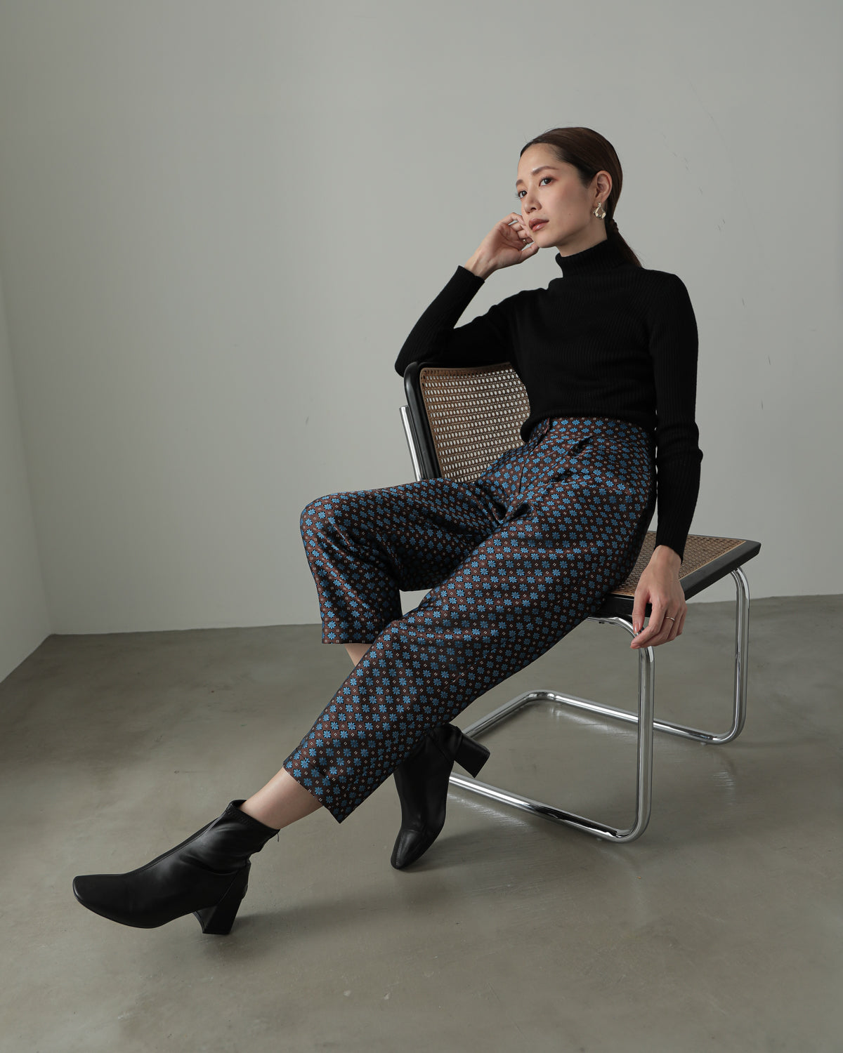 jacquard tapered pants