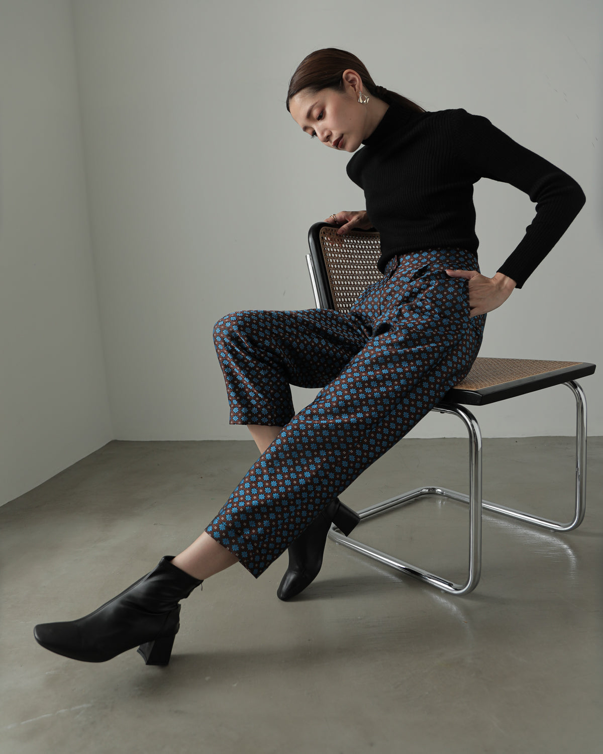 jacquard tapered pants