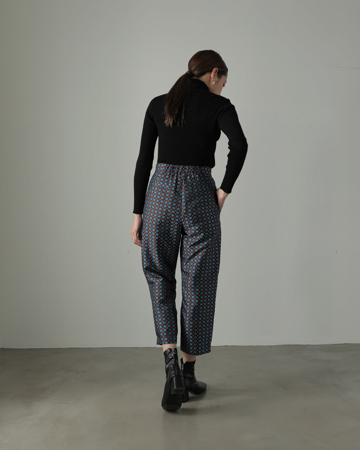 jacquard tapered pants
