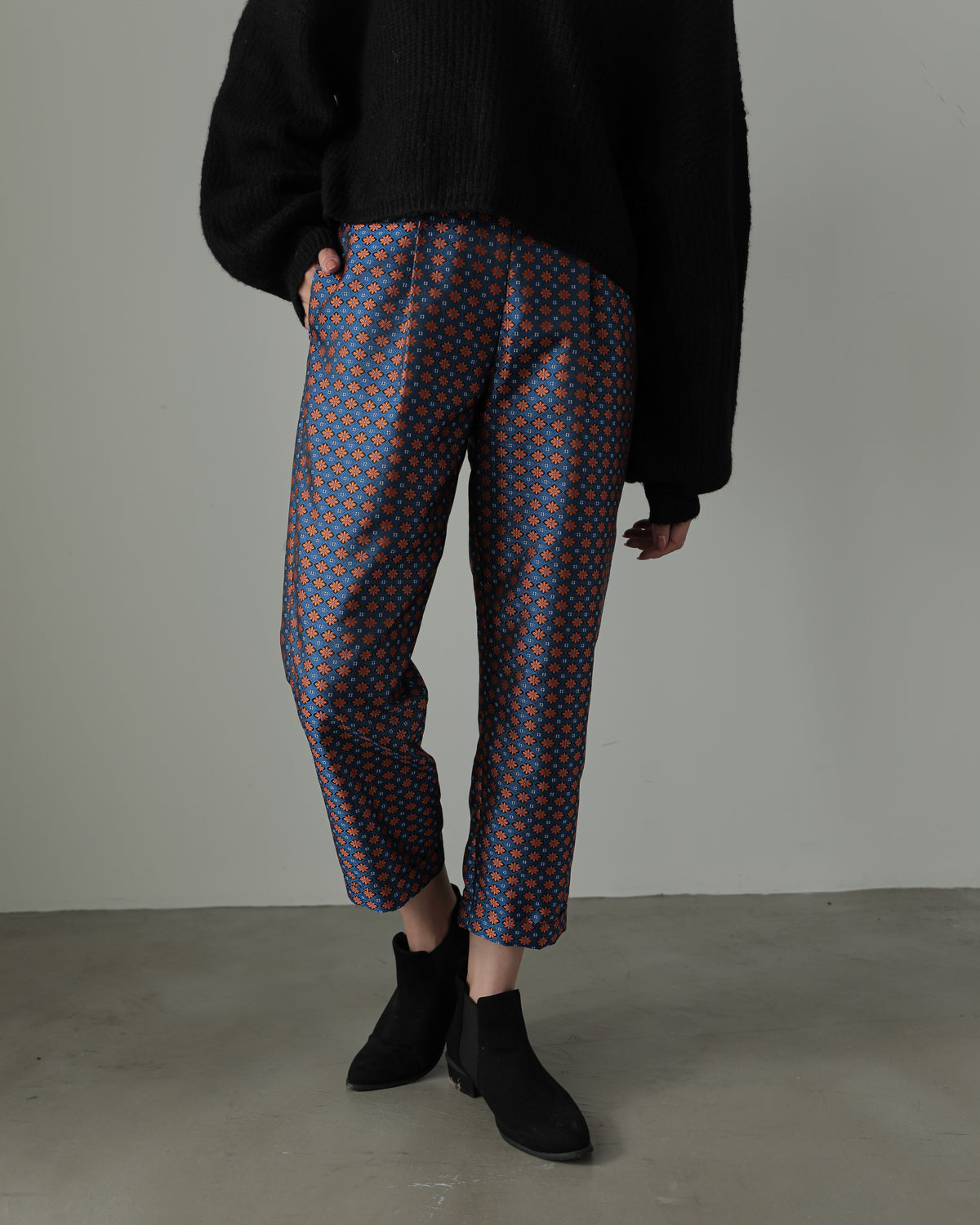 jacquard tapered pants