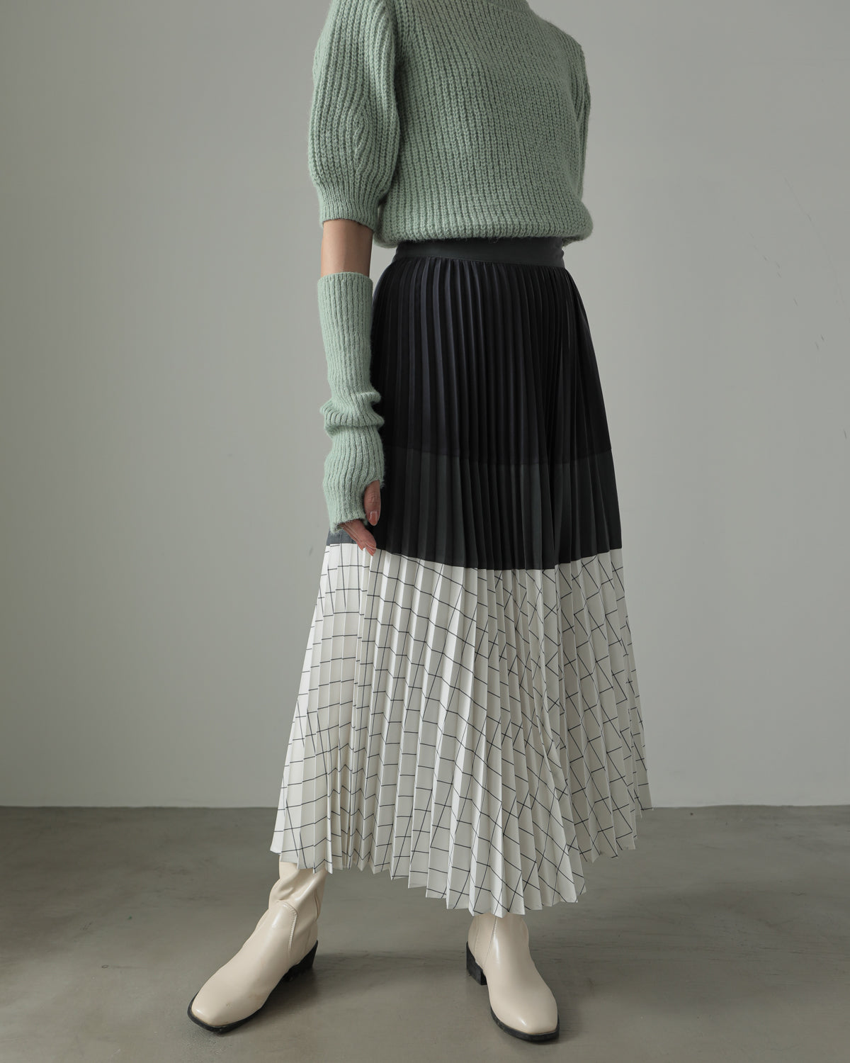 pleated color scheme skirt