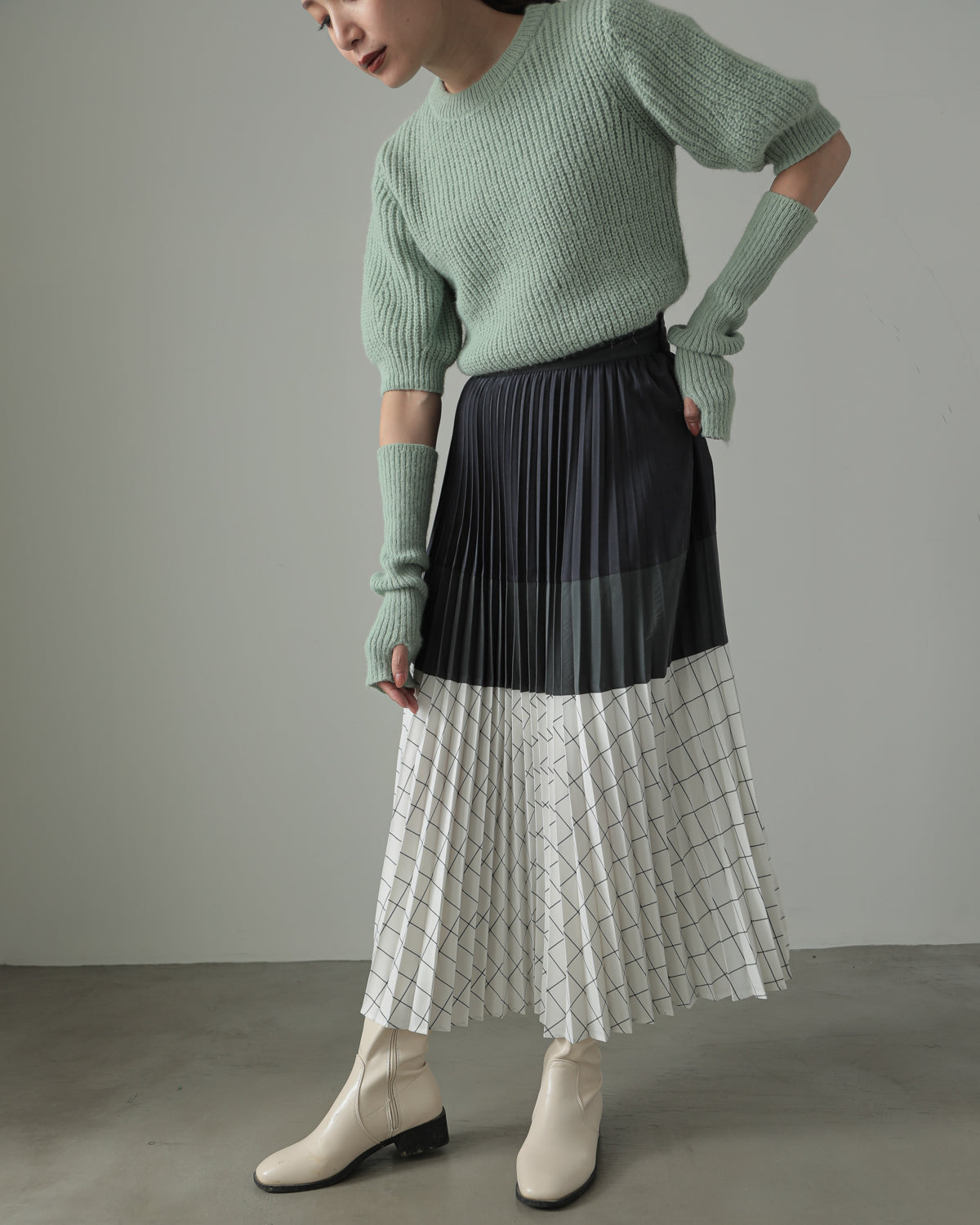 pleated color scheme skirt