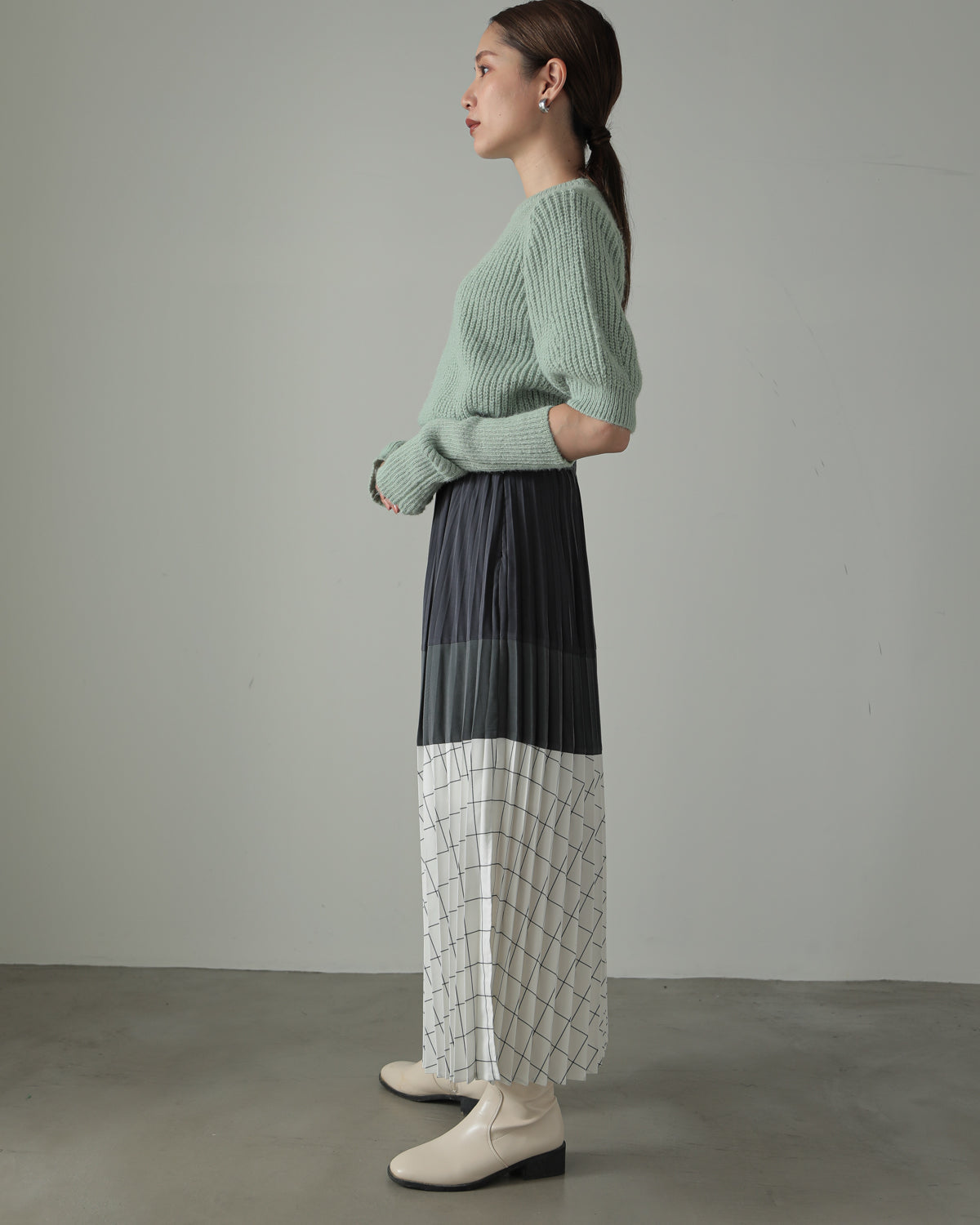 pleated color scheme skirt