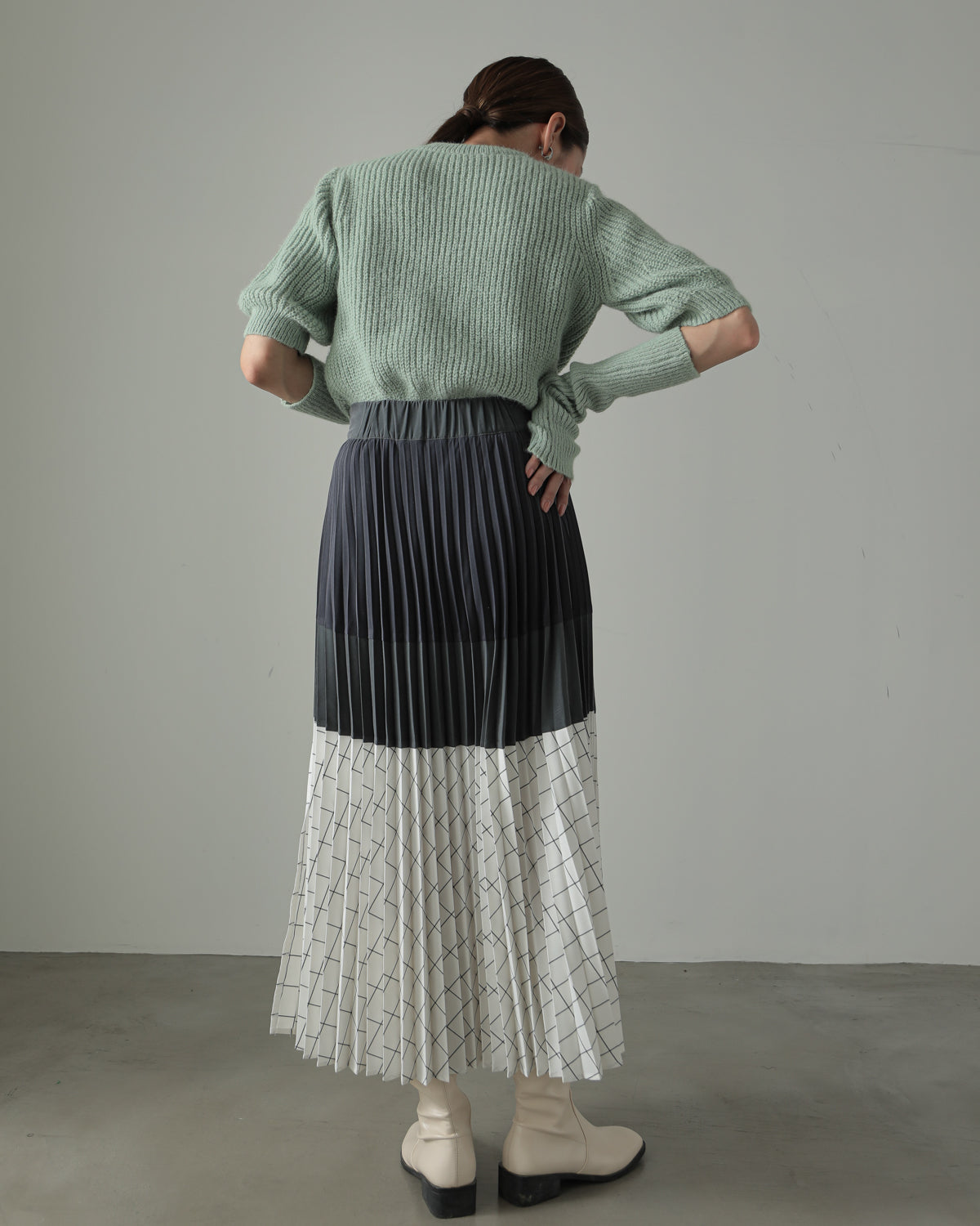 pleated color scheme skirt