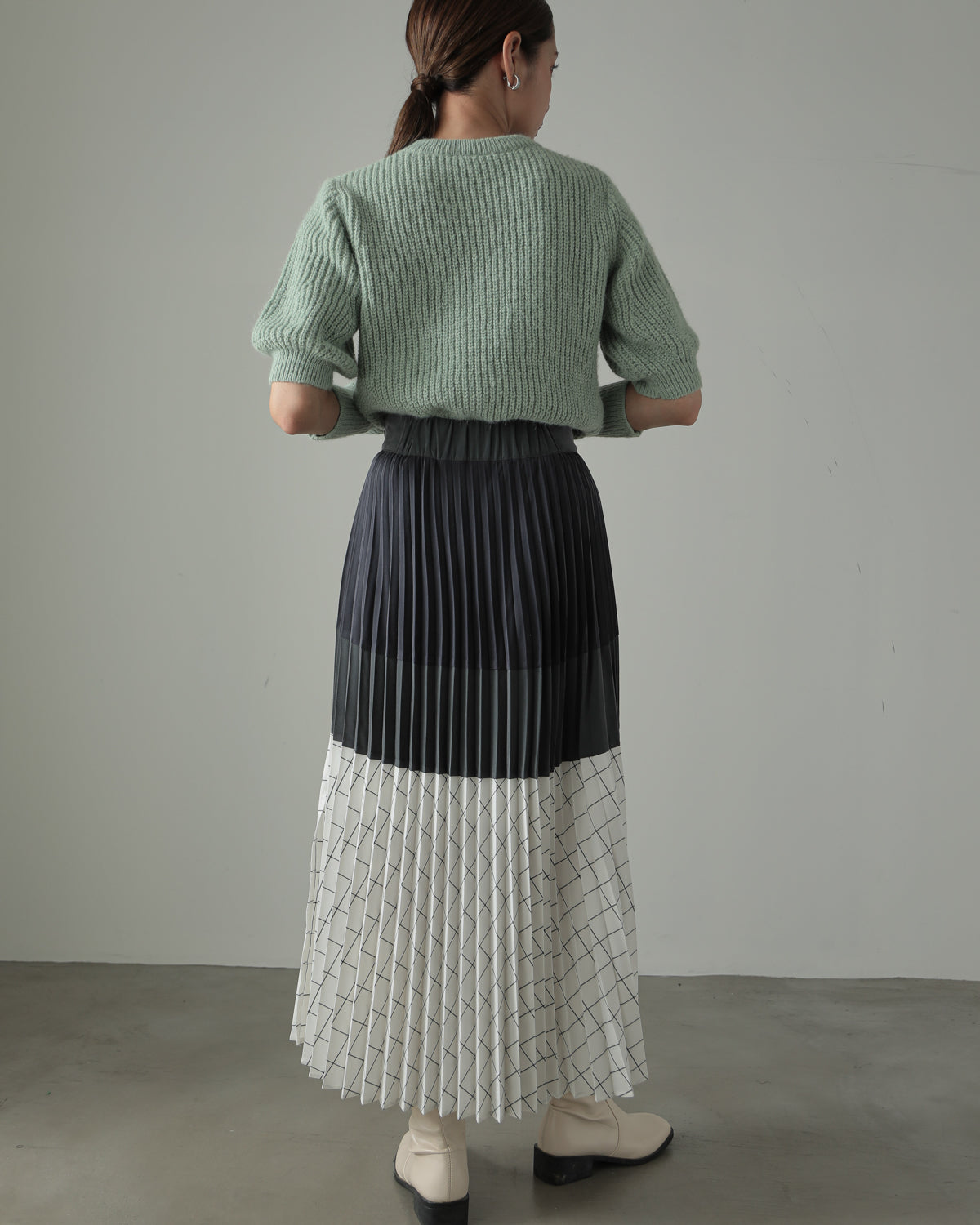 pleated color scheme skirt
