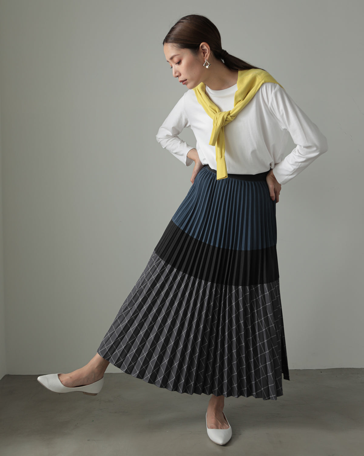 pleated color scheme skirt