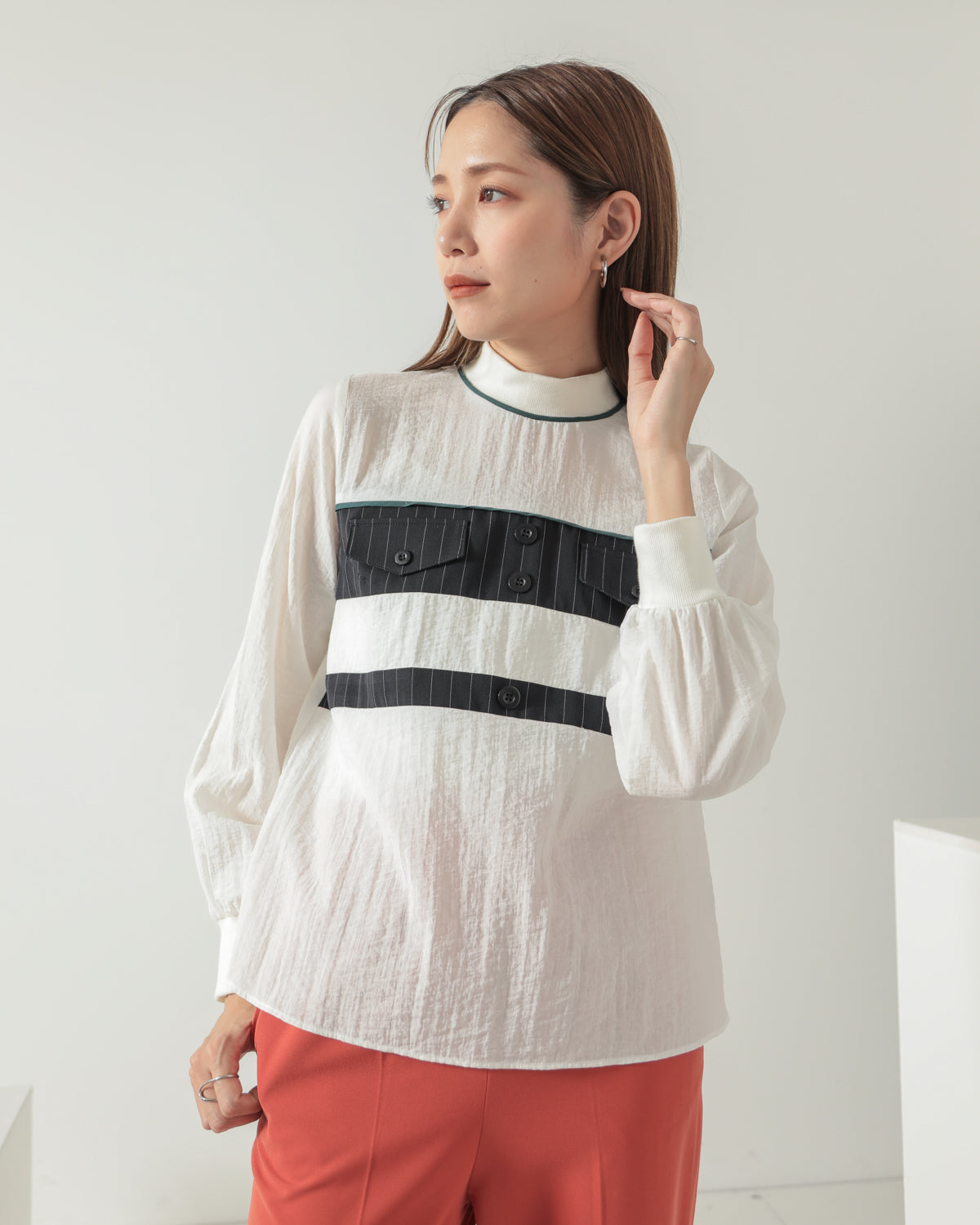 stripe switching high neck