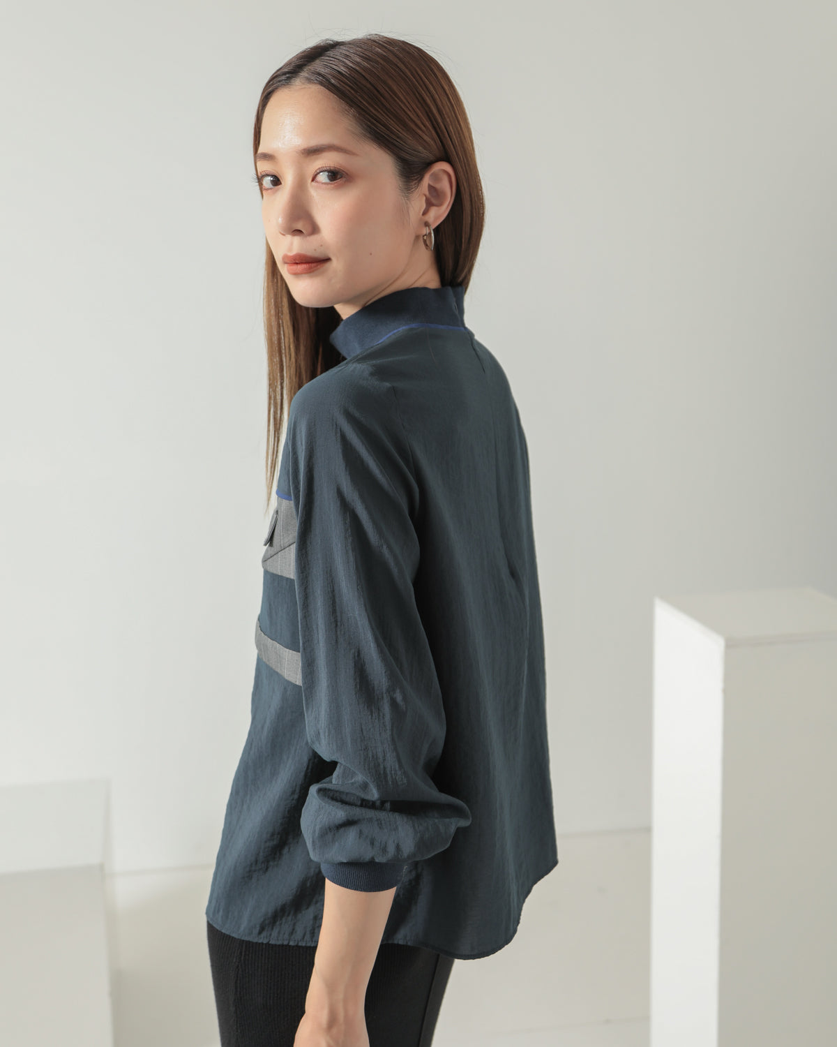stripe switching high neck