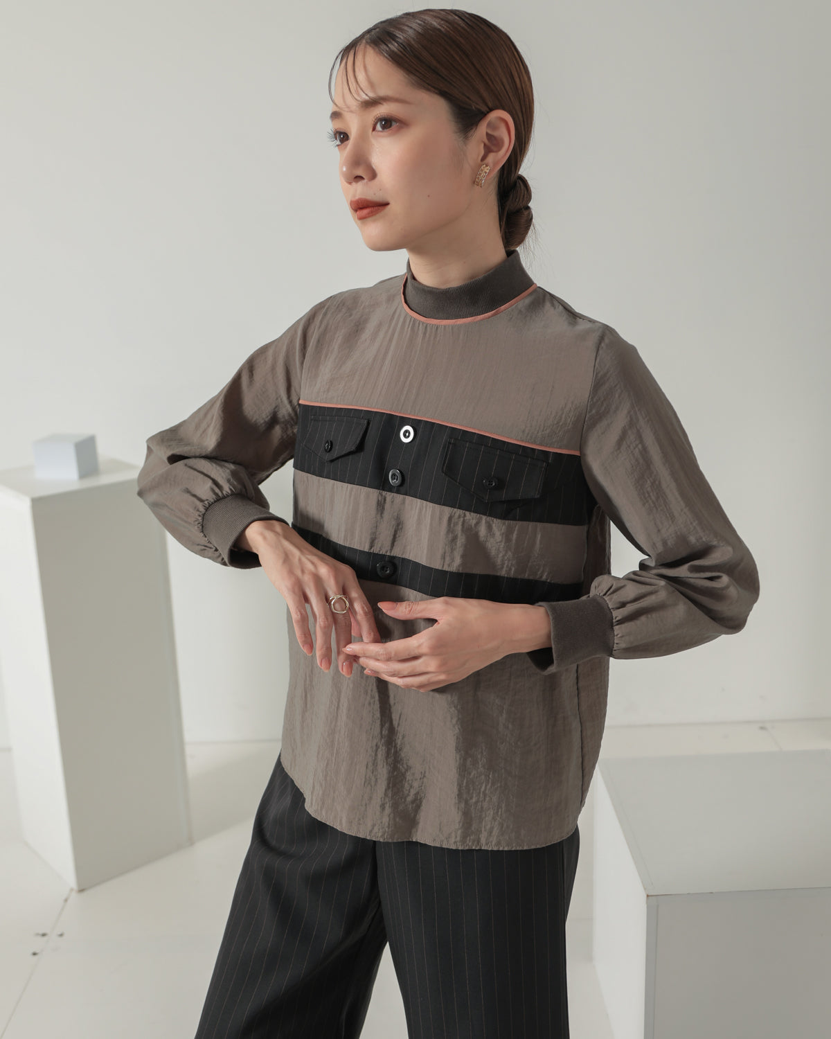 stripe switching high neck