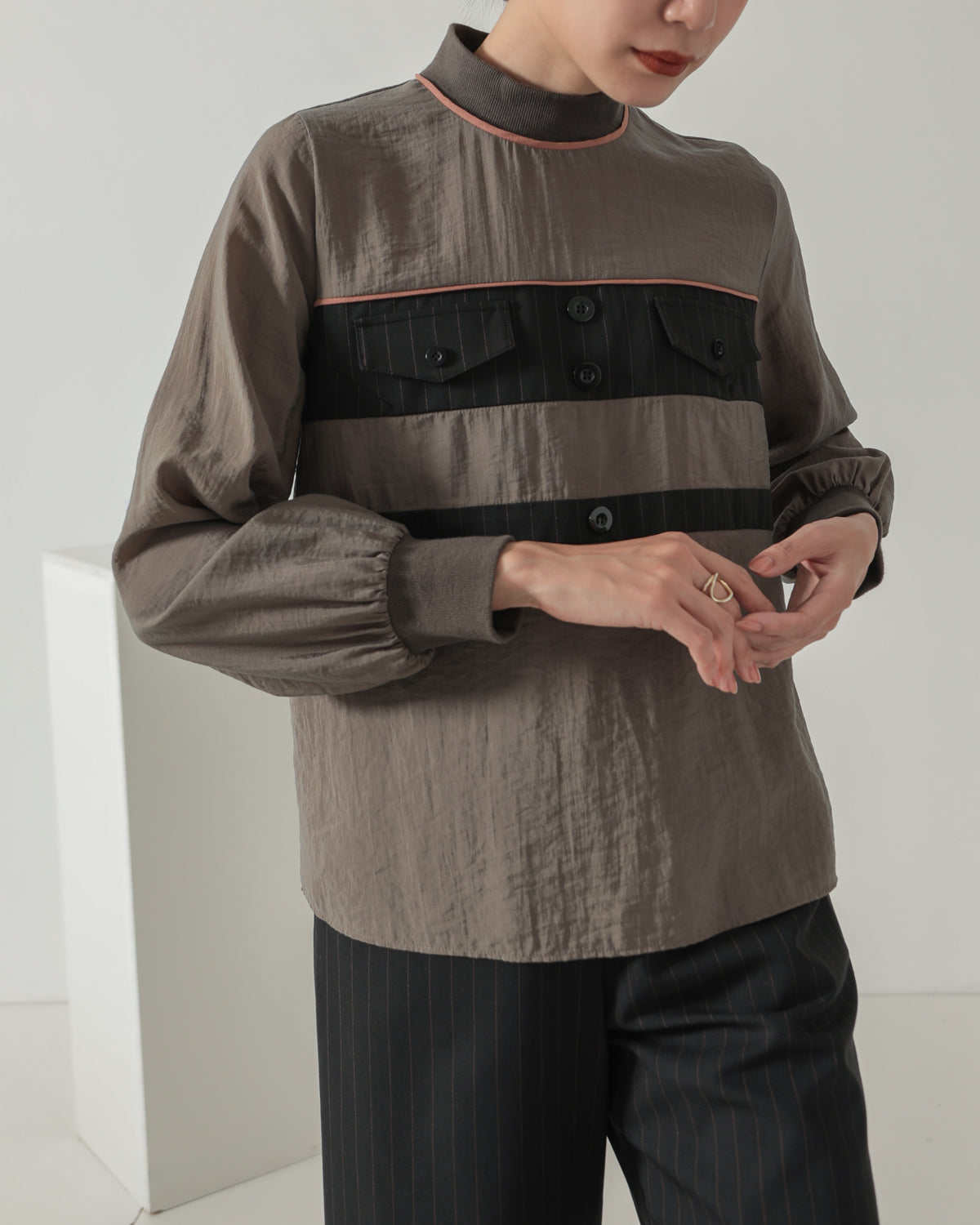 stripe switching high neck