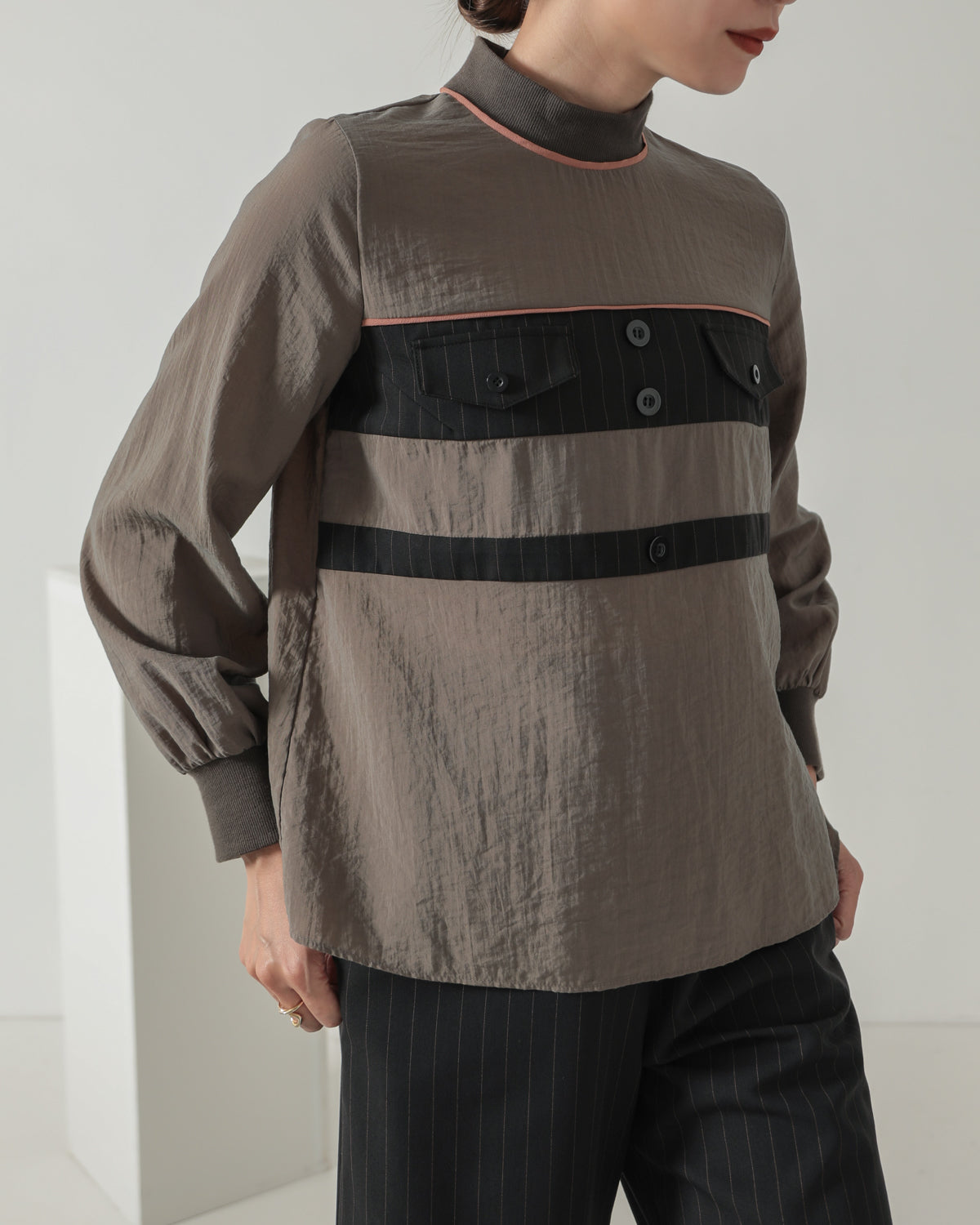stripe switching high neck