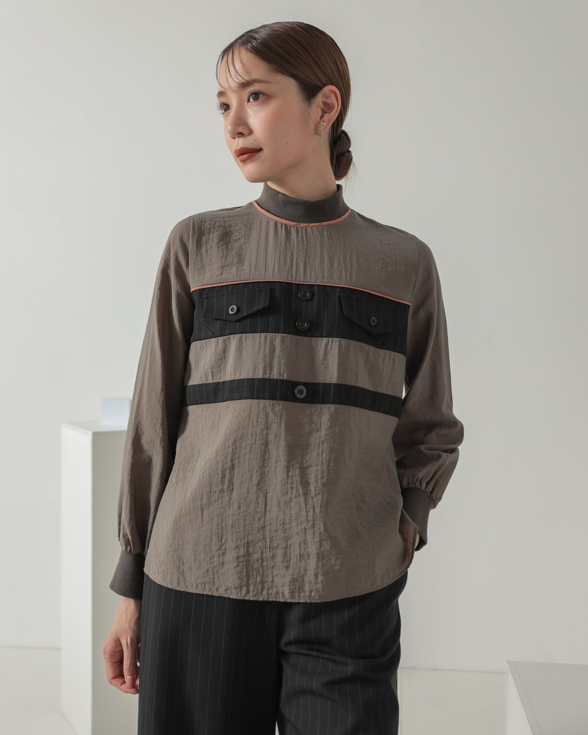 stripe switching high neck