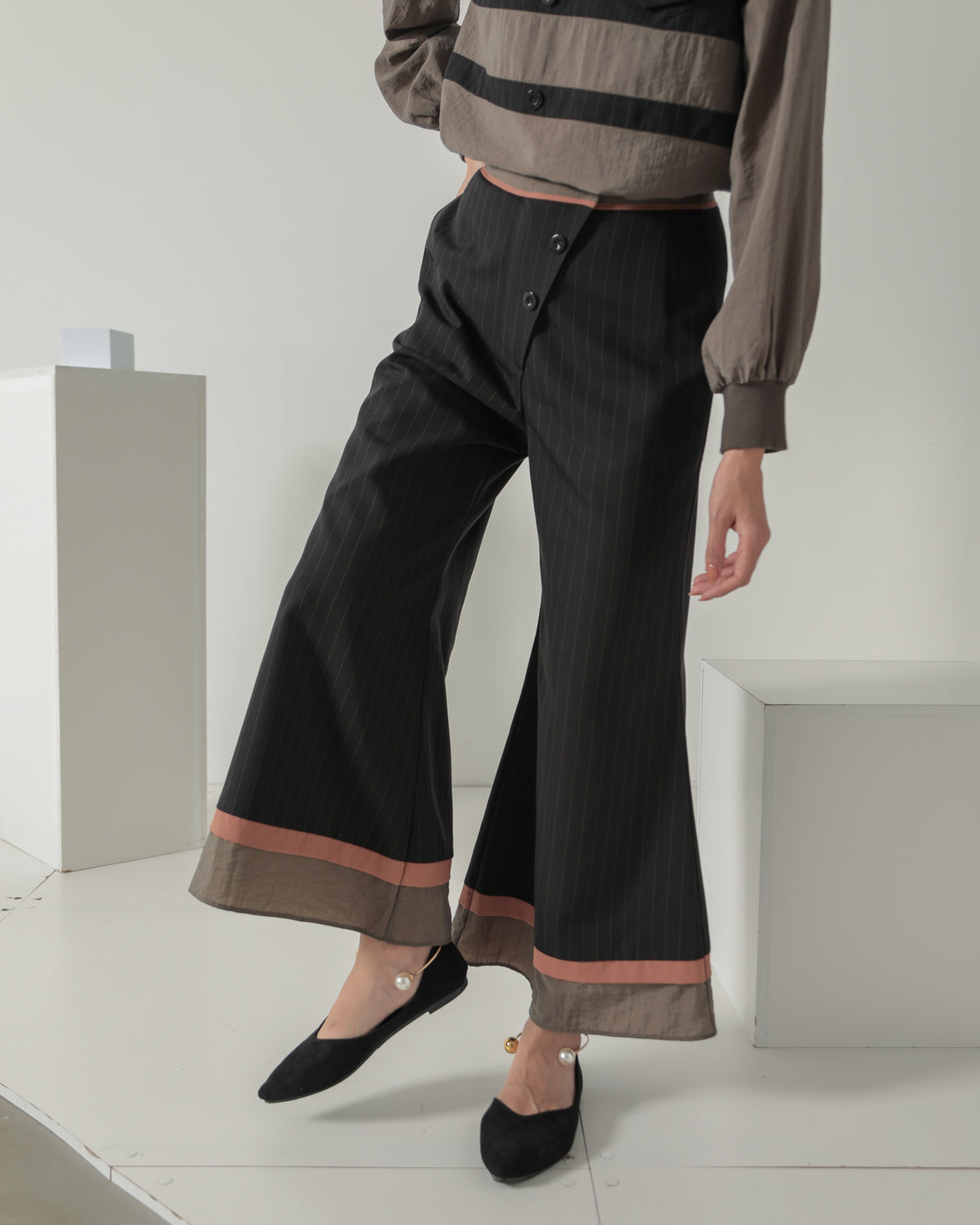 striped pants