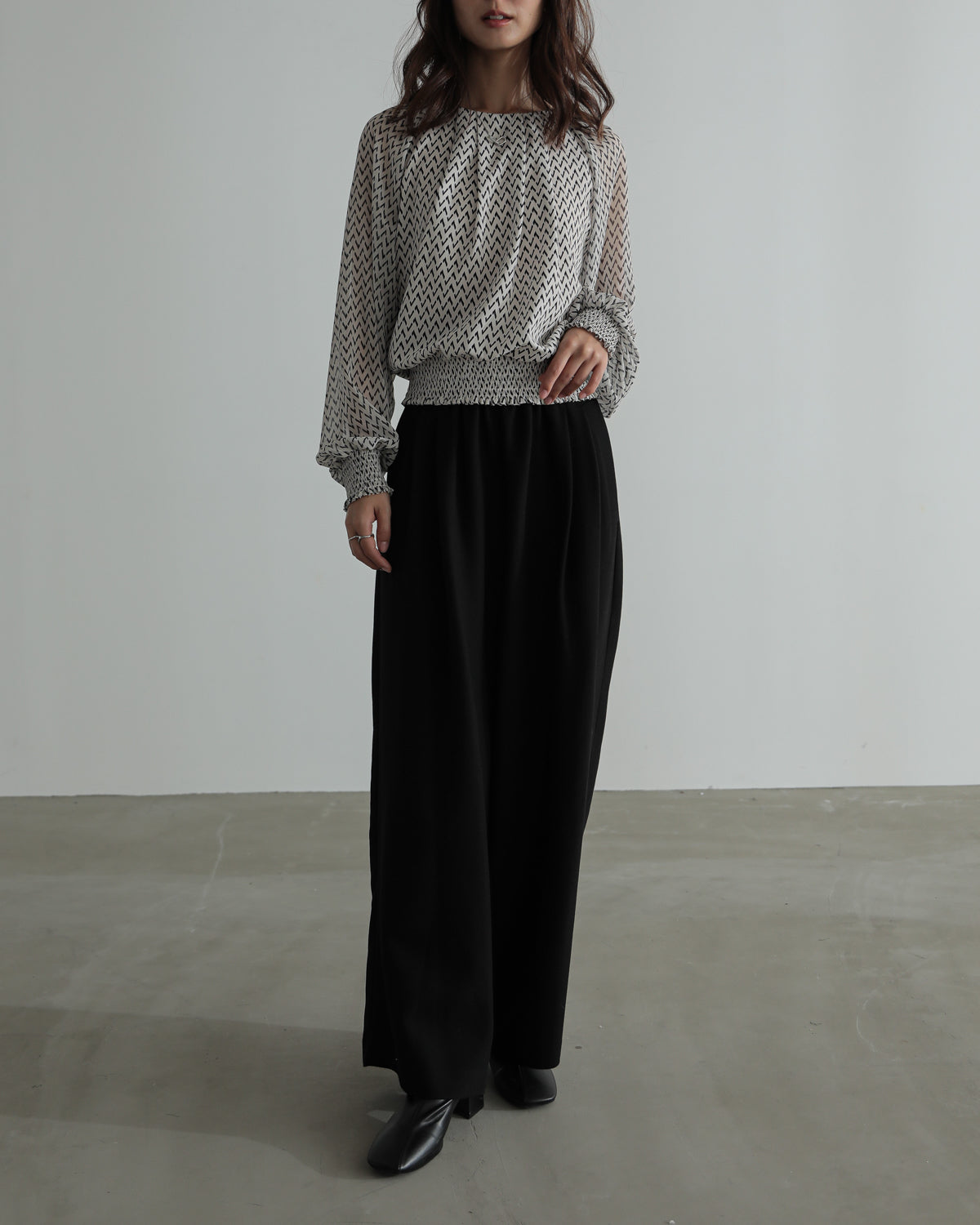 shirred printed hem blouse