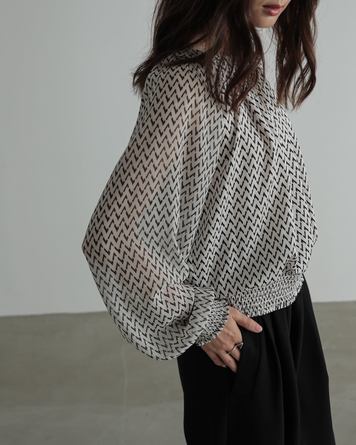 shirred printed hem blouse