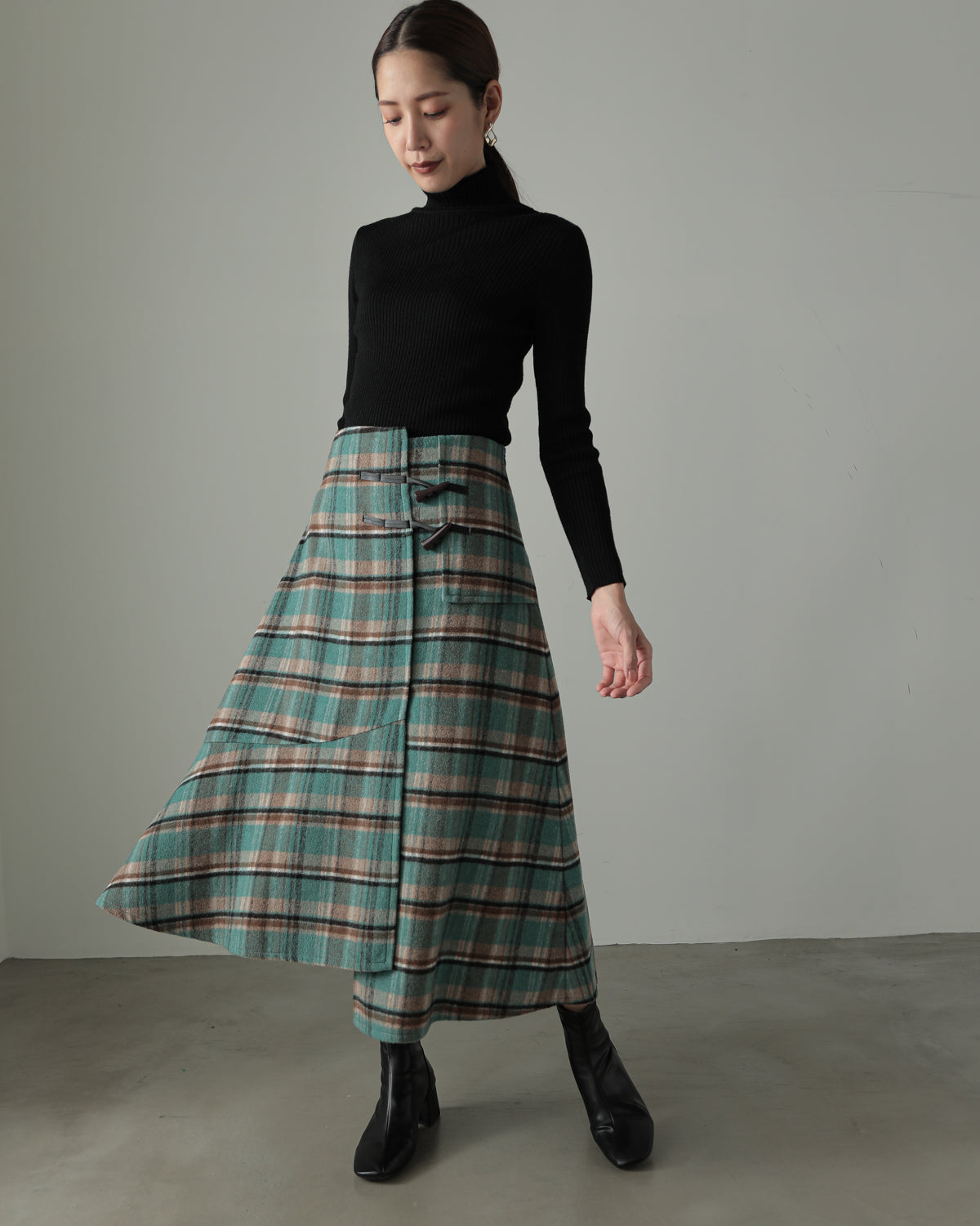 toggle check skirt