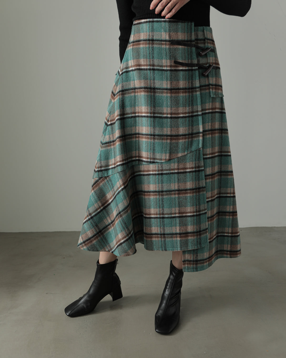 toggle check skirt