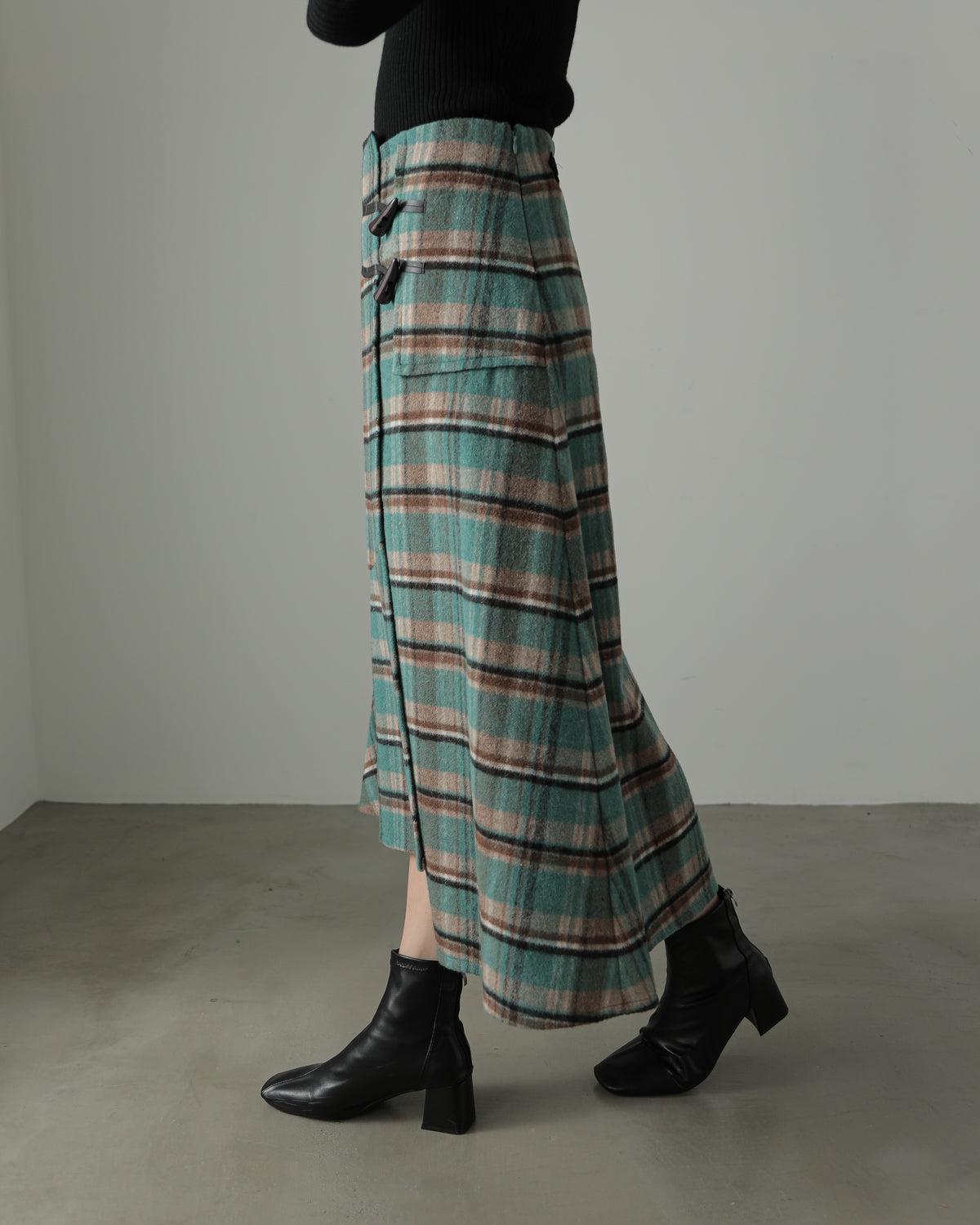 toggle check skirt
