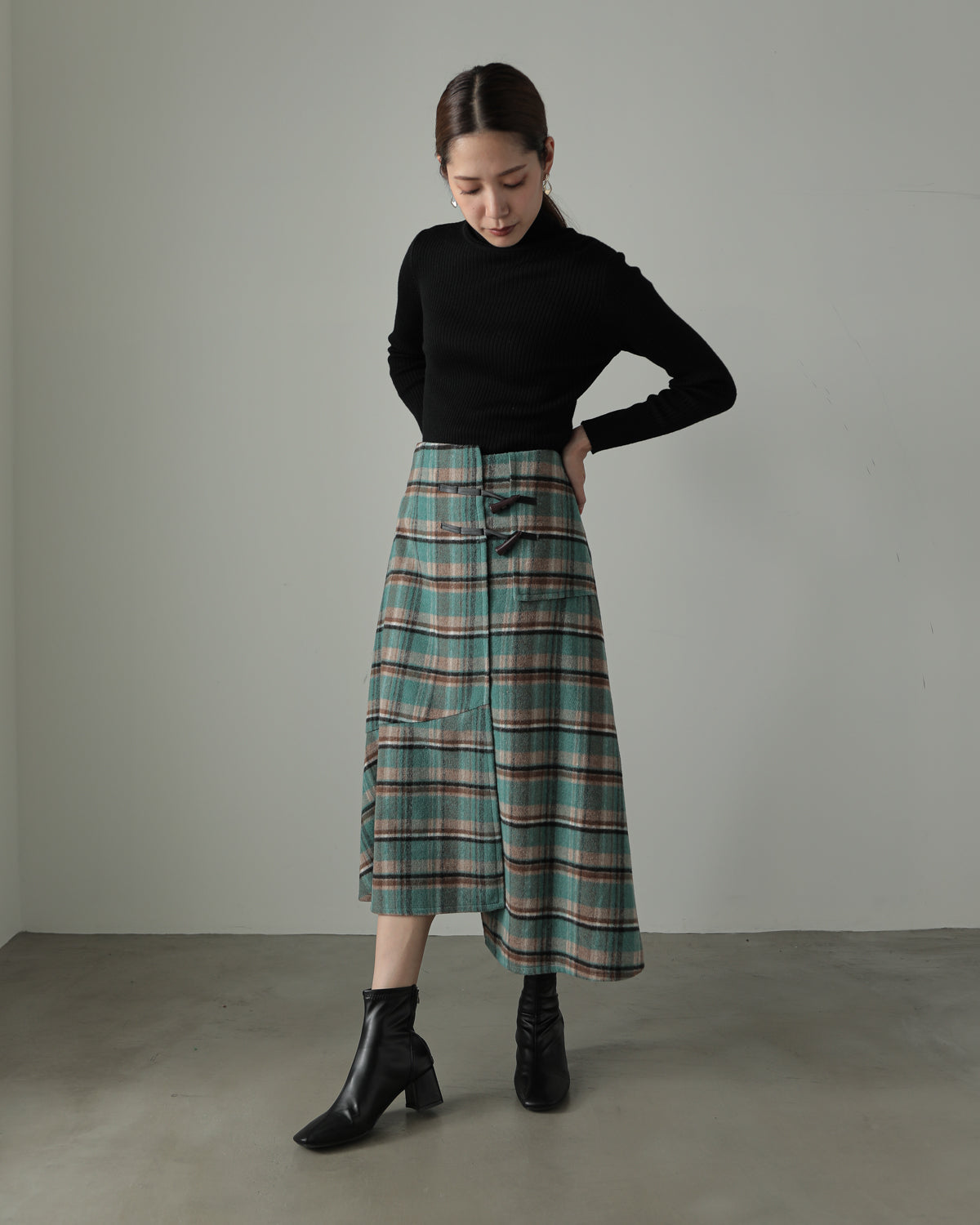 toggle check skirt