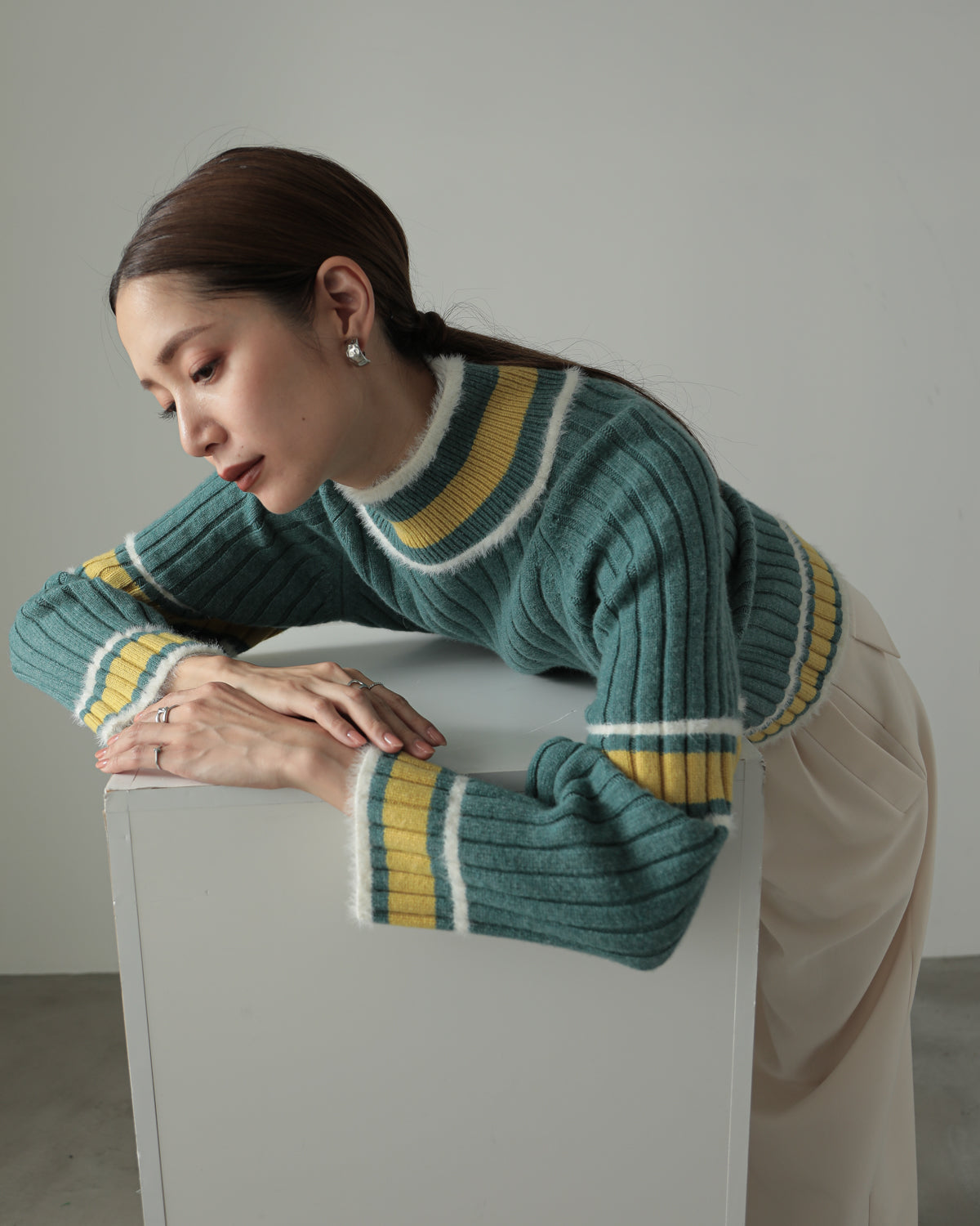 color combination ribbed pullover