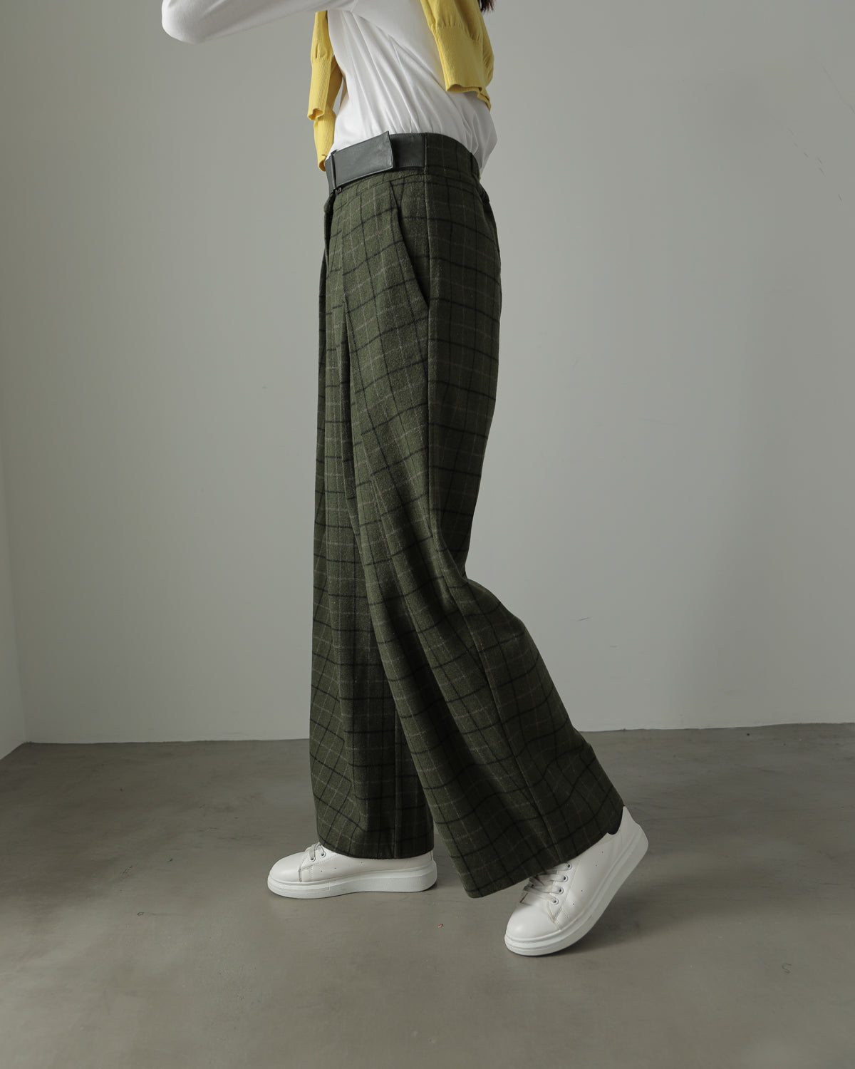 check pants with belt
