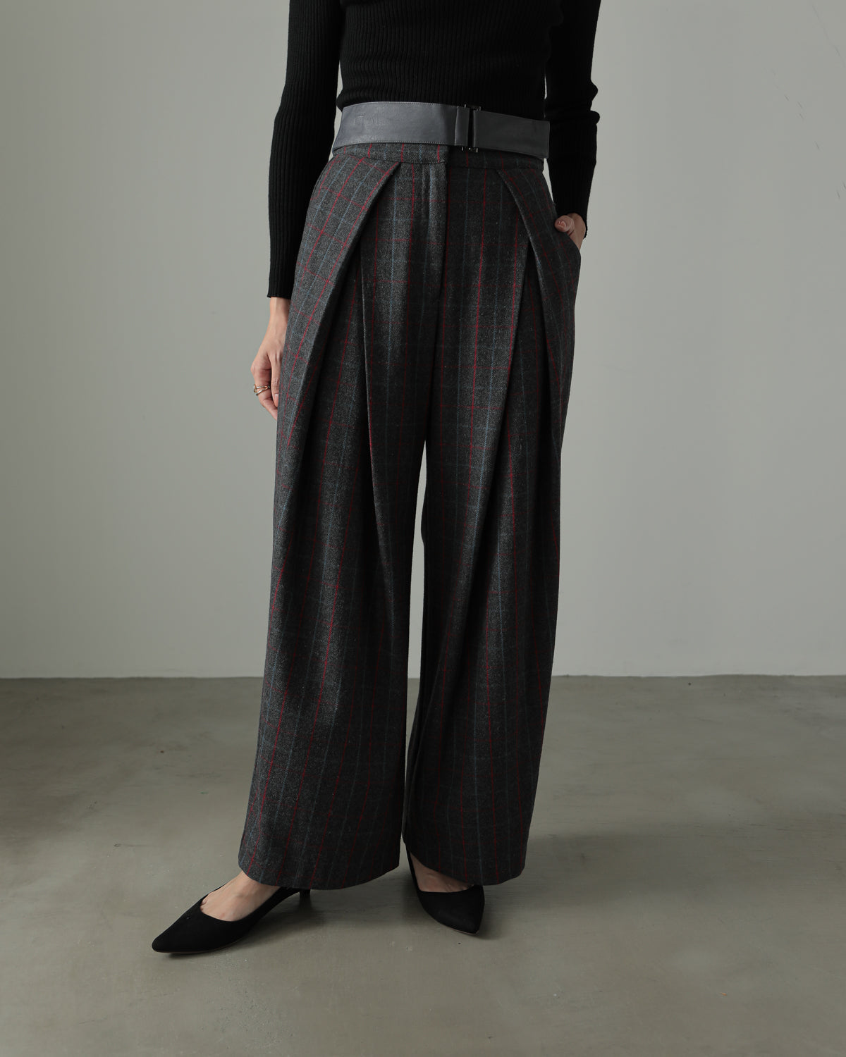 check pants with belt