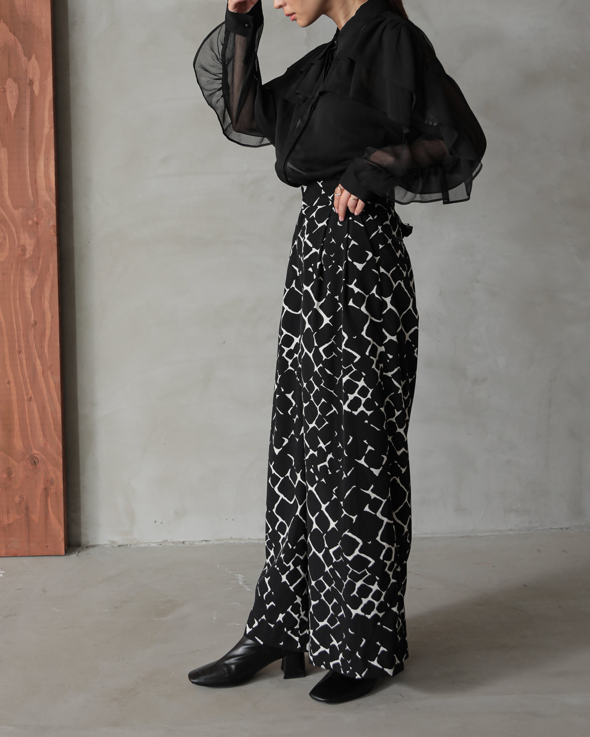 shirt collar frill blouse