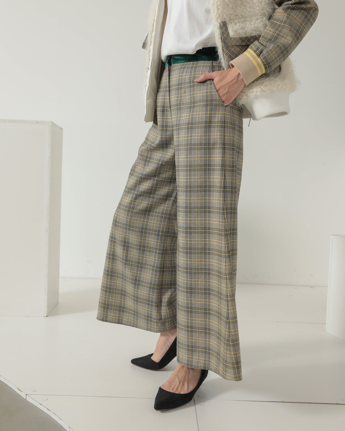 check pants