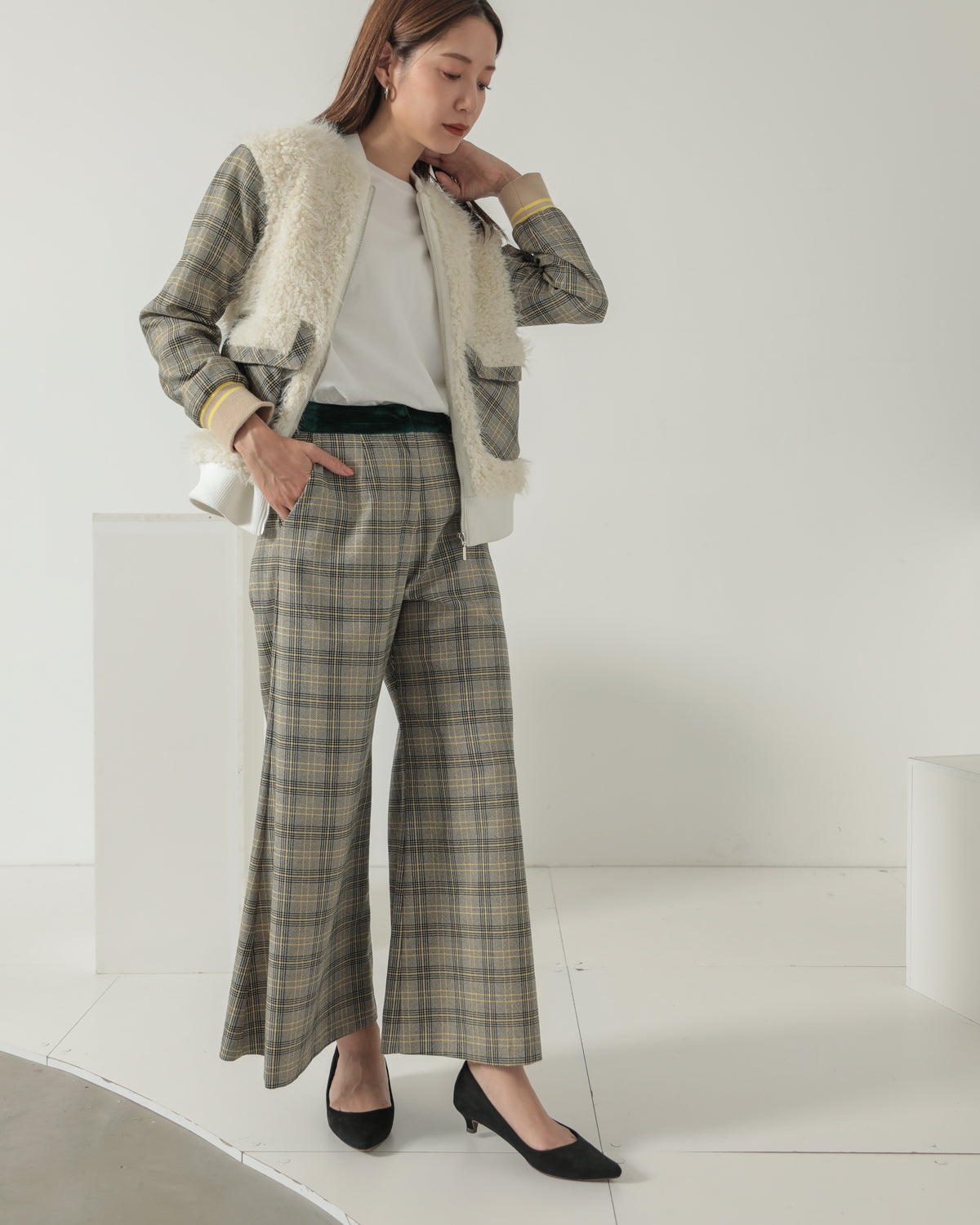 check pants