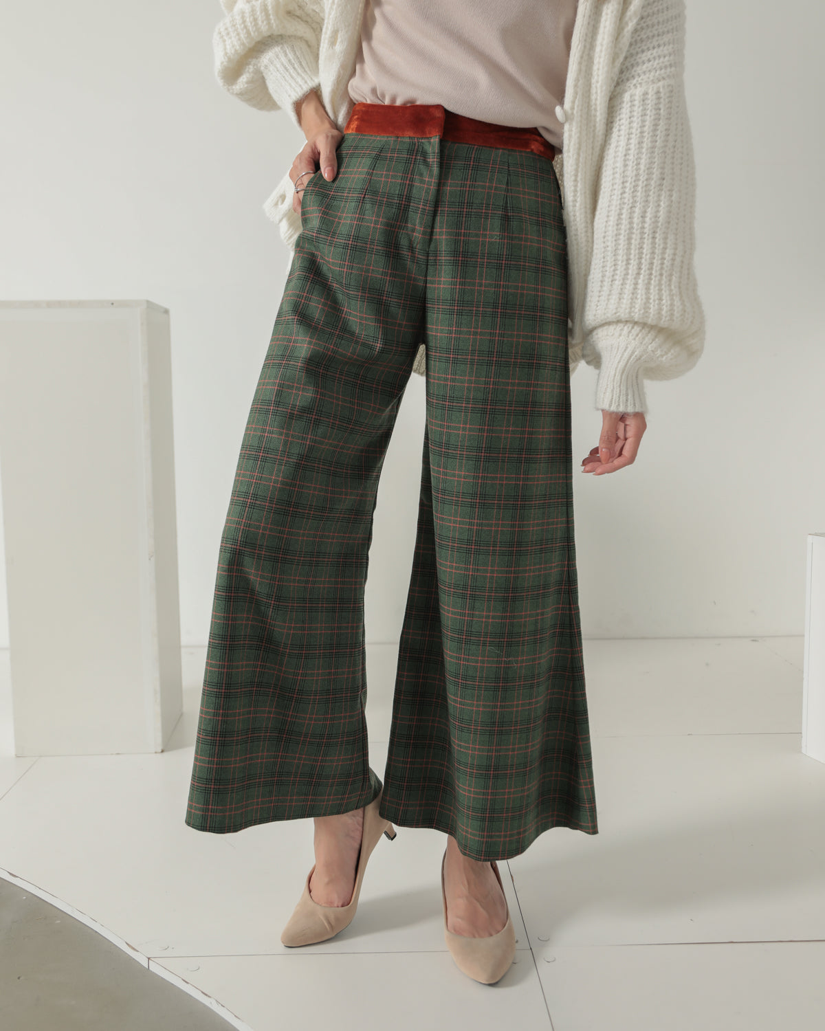 check pants