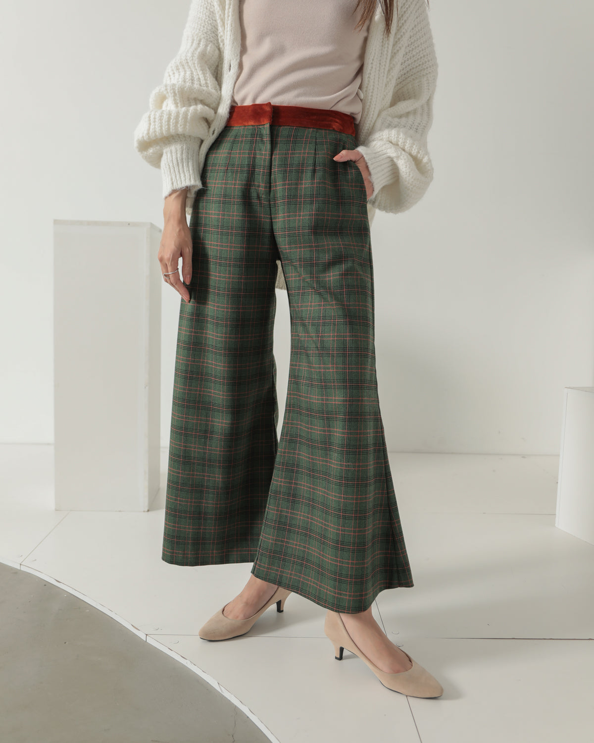 check pants