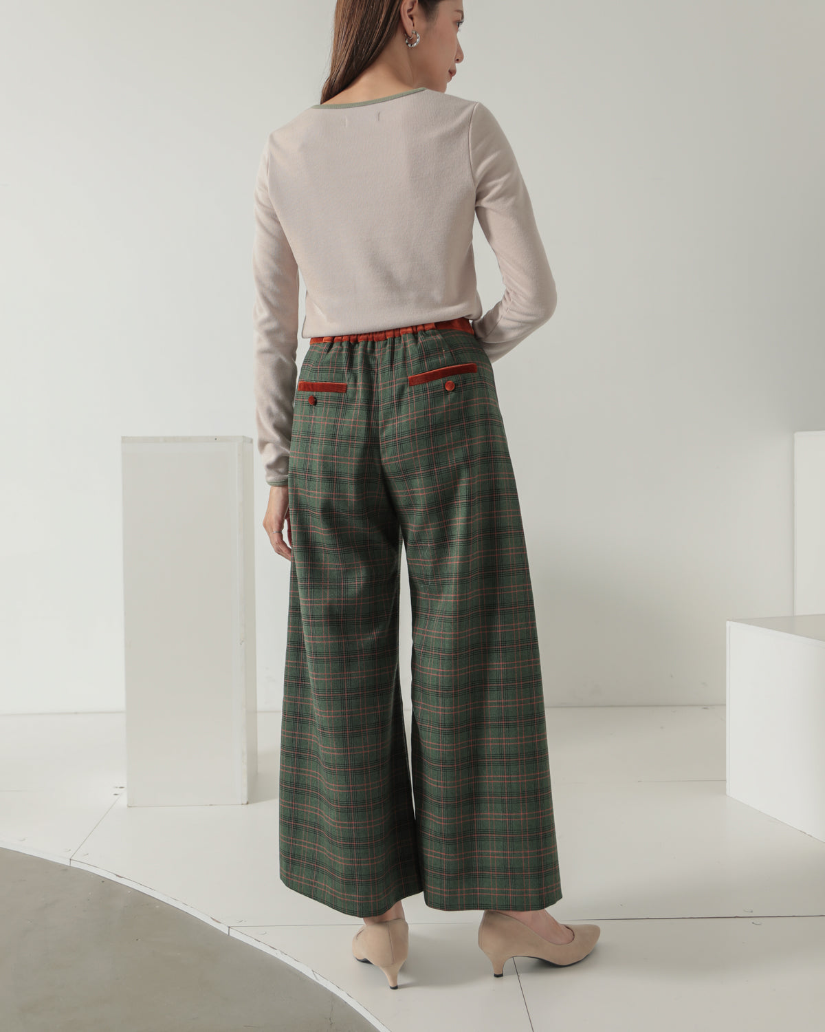 check pants