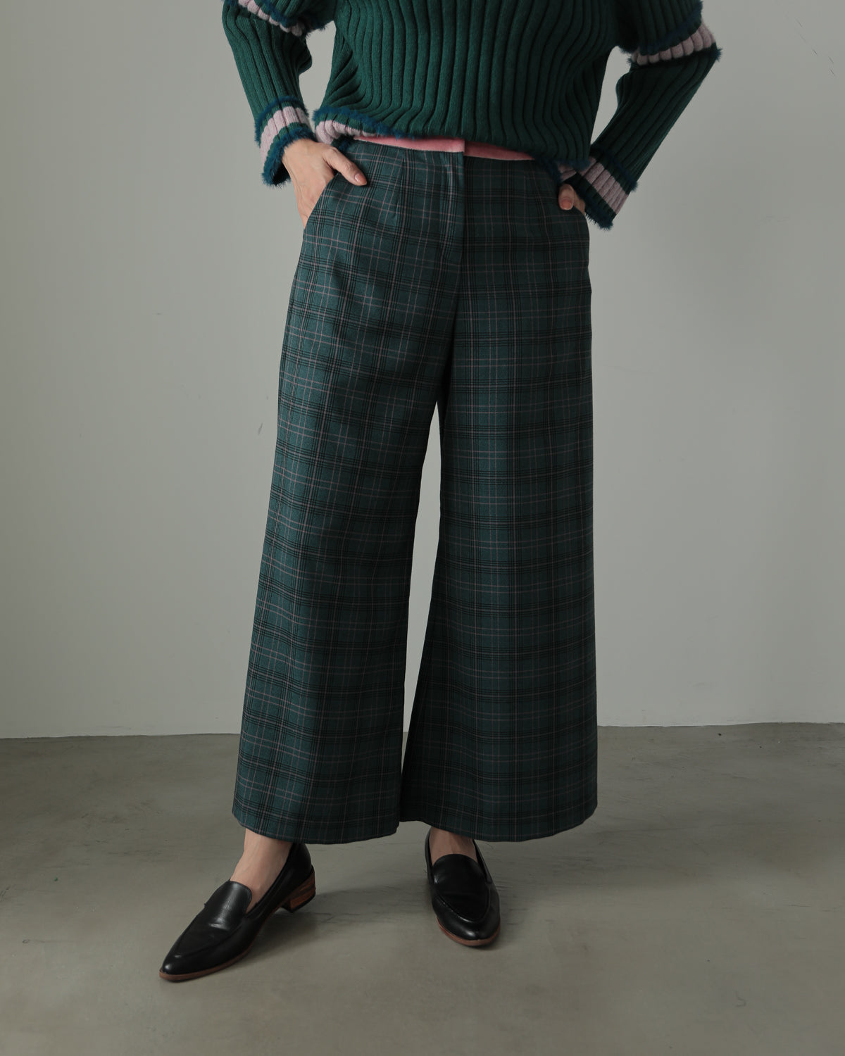 check pants