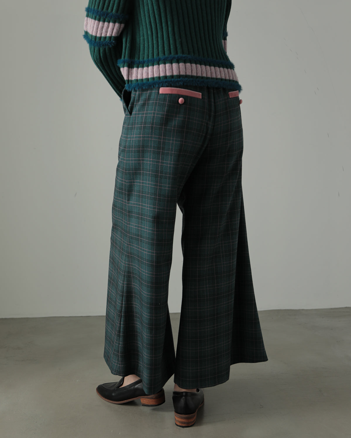 check pants