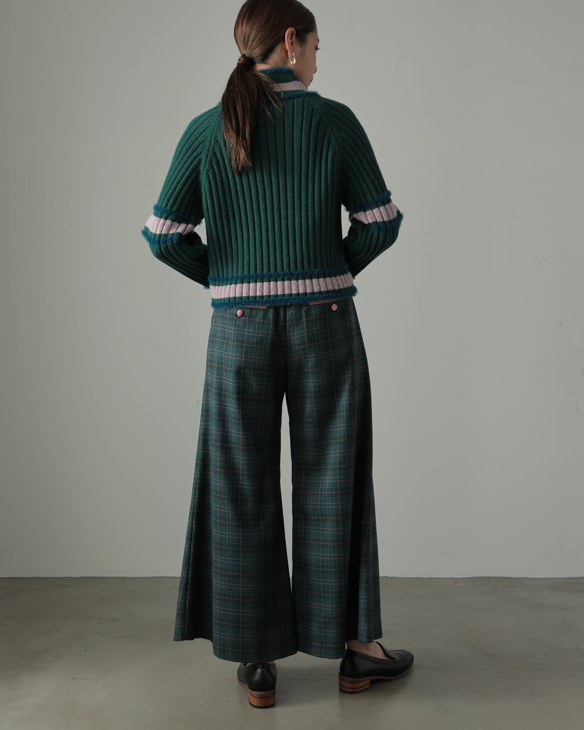 check pants
