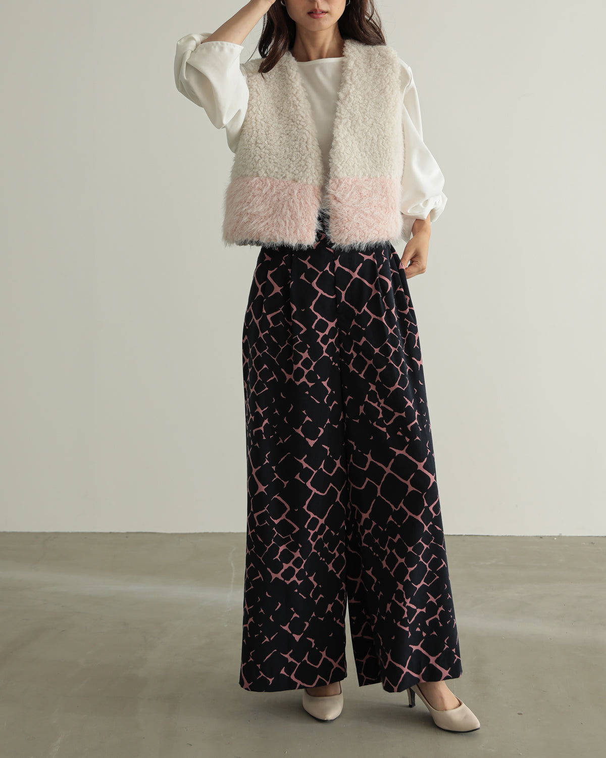 color scheme mokomoko vest