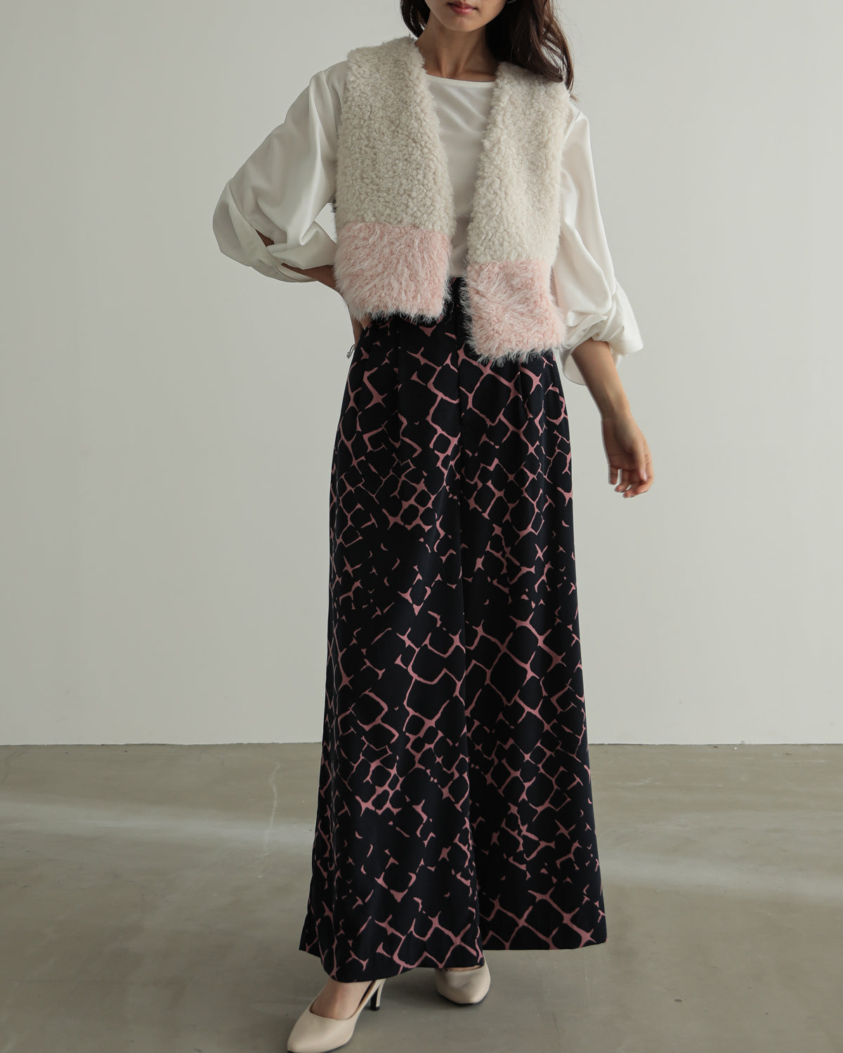 color scheme mokomoko vest