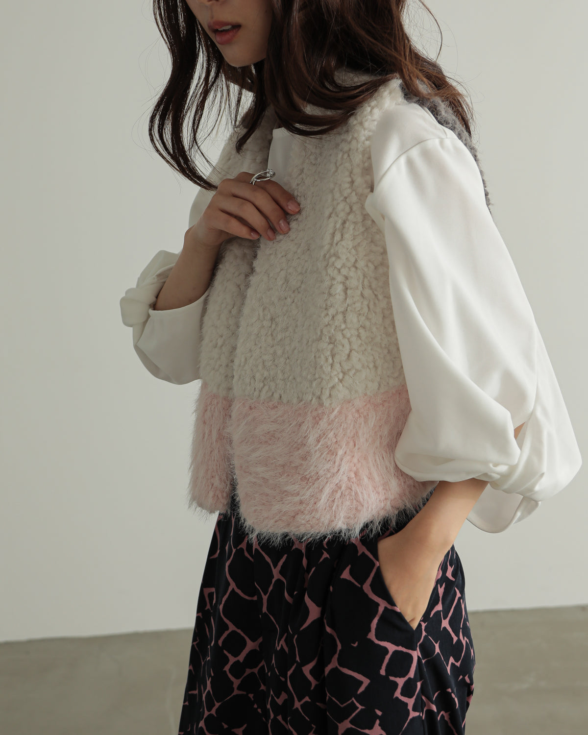 color scheme mokomoko vest