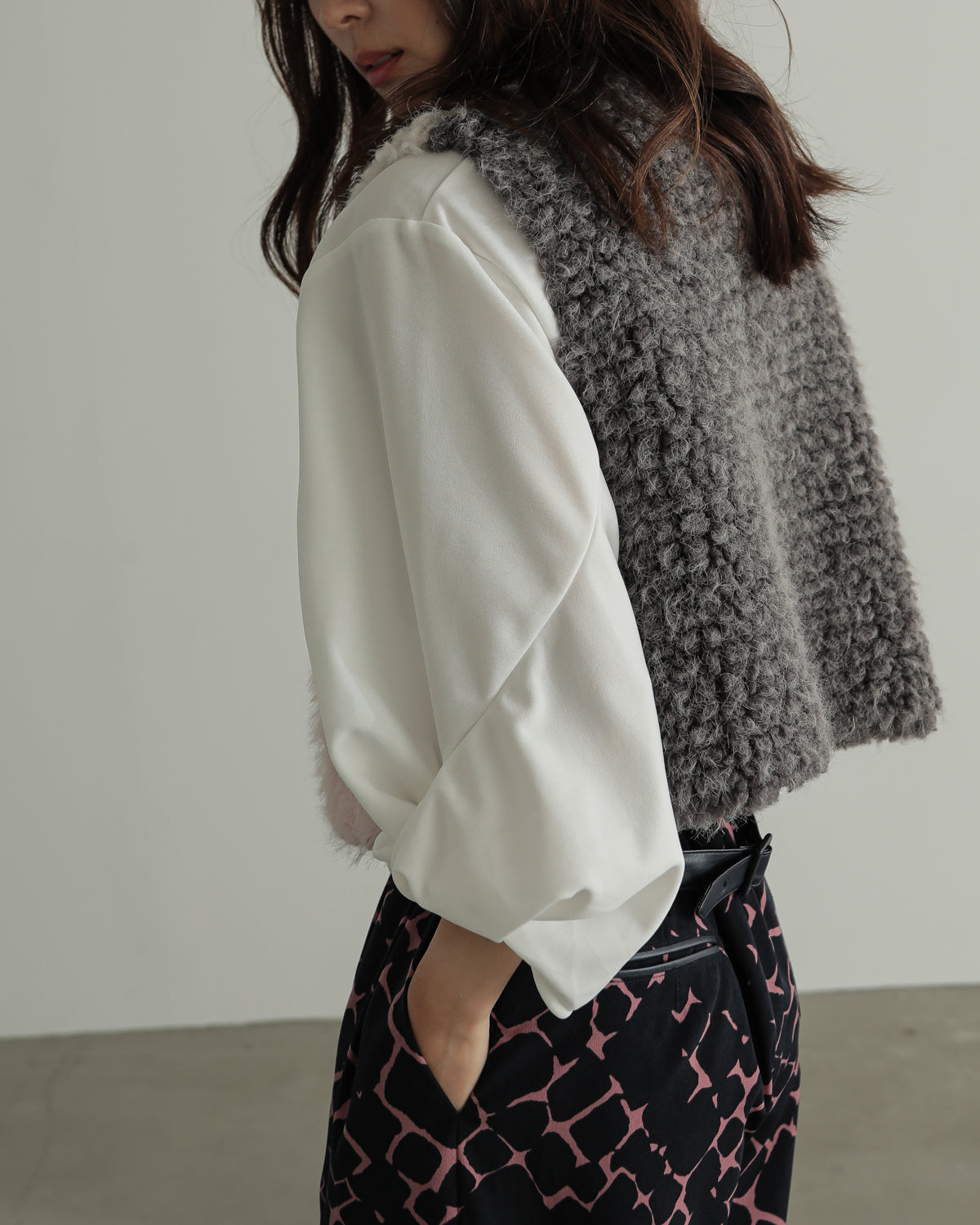 color scheme mokomoko vest