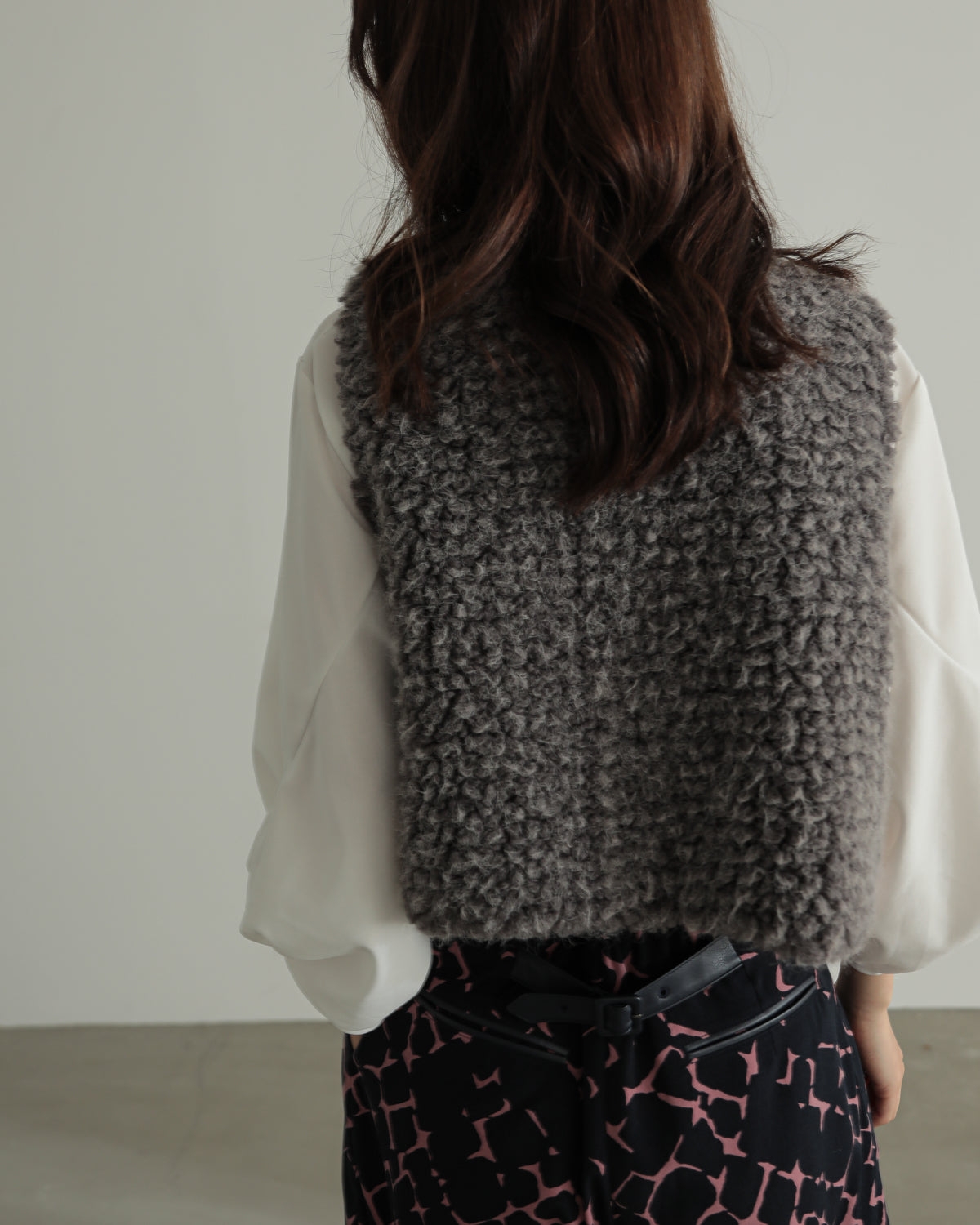color scheme mokomoko vest
