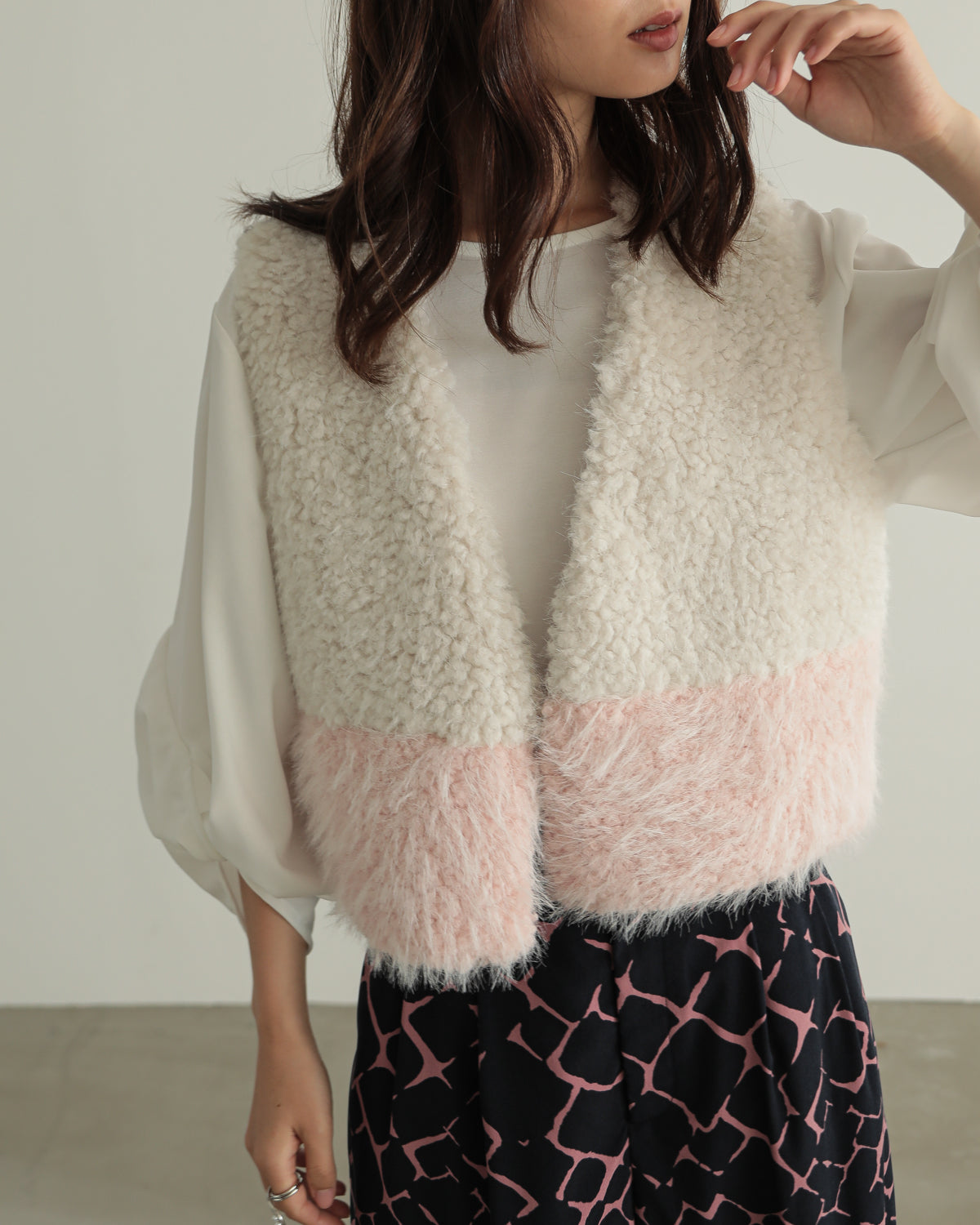 color scheme mokomoko vest