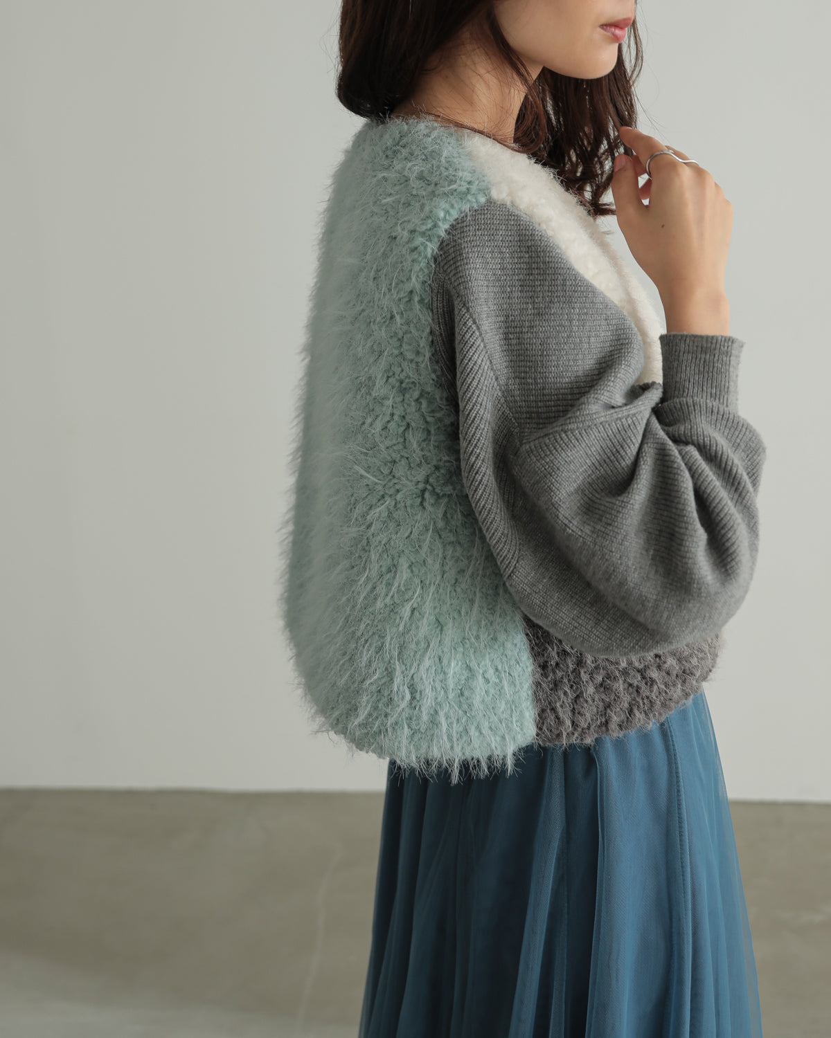 color scheme mokomoko vest