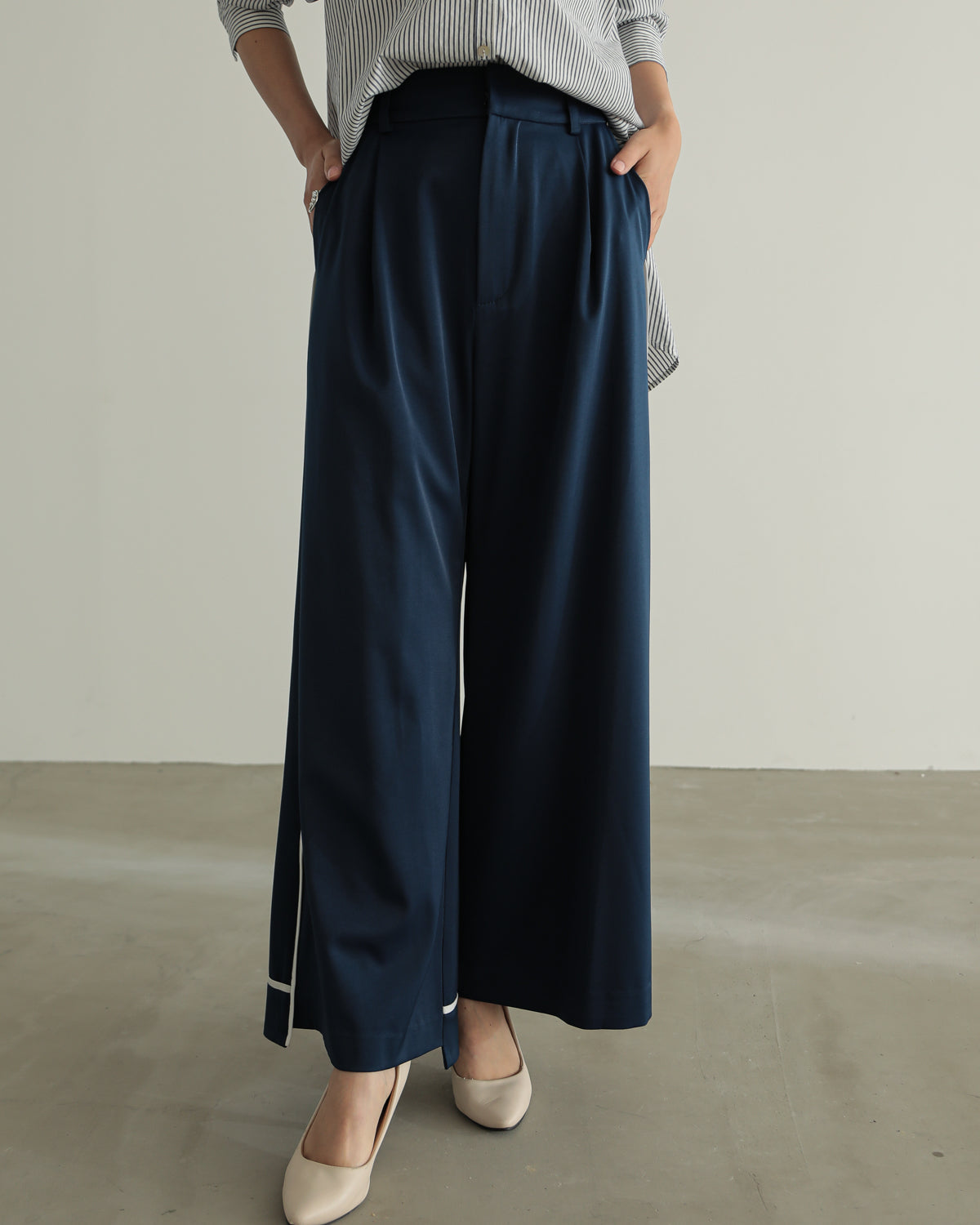 silk look wide pants
