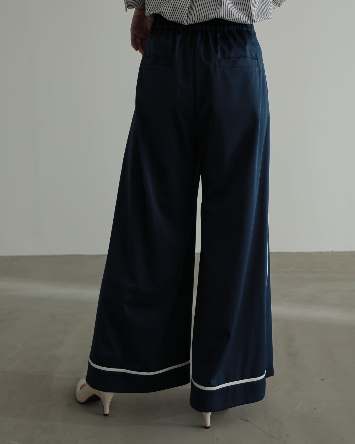 silk look wide pants